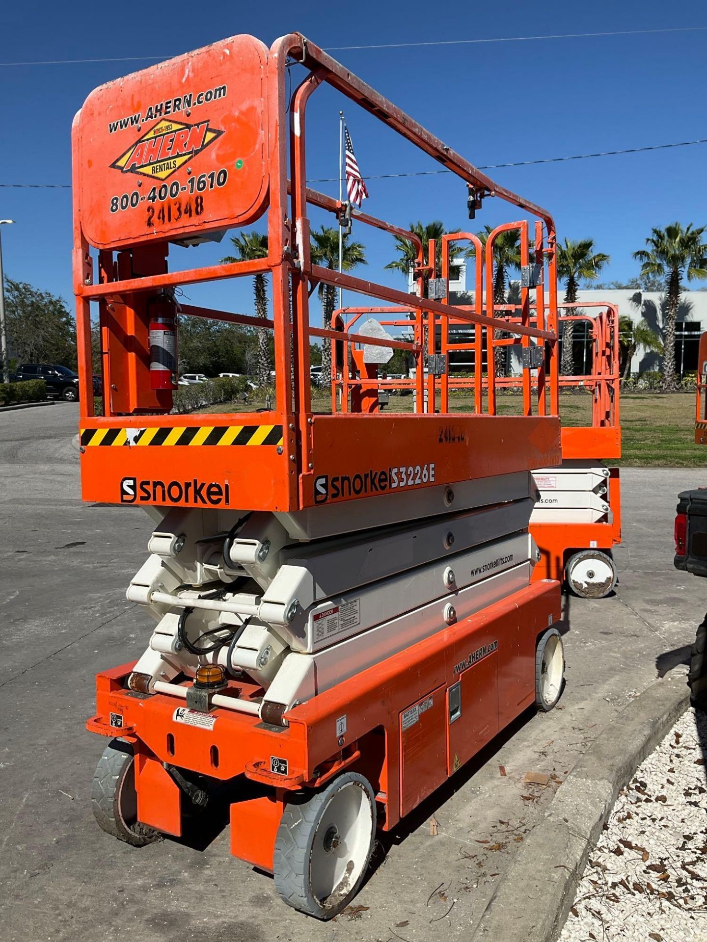2019 SNORKEL SCISSOR LIFT MODEL S3226E ANSI , ELECTRIC, APPROX MAX PLATFORM HEIGHT 26FT, NON MARK... - Image 5 of 11