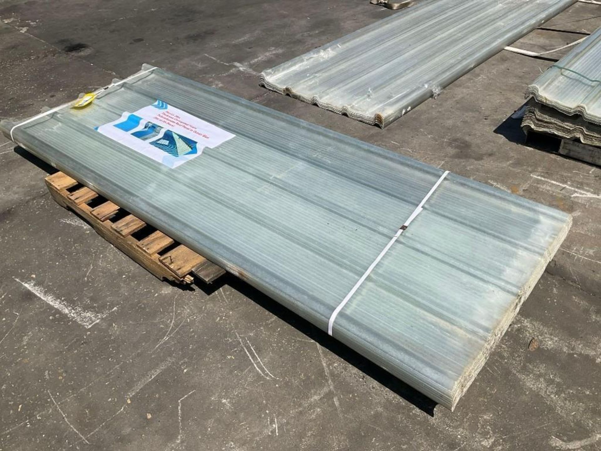 UNUSED POLYCARBONATE ROOF PANEL , THICKNESS CORRUGATED FOAM, APPROX 95" L x 28" , APPROX 30 PIECE ( - Image 6 of 8