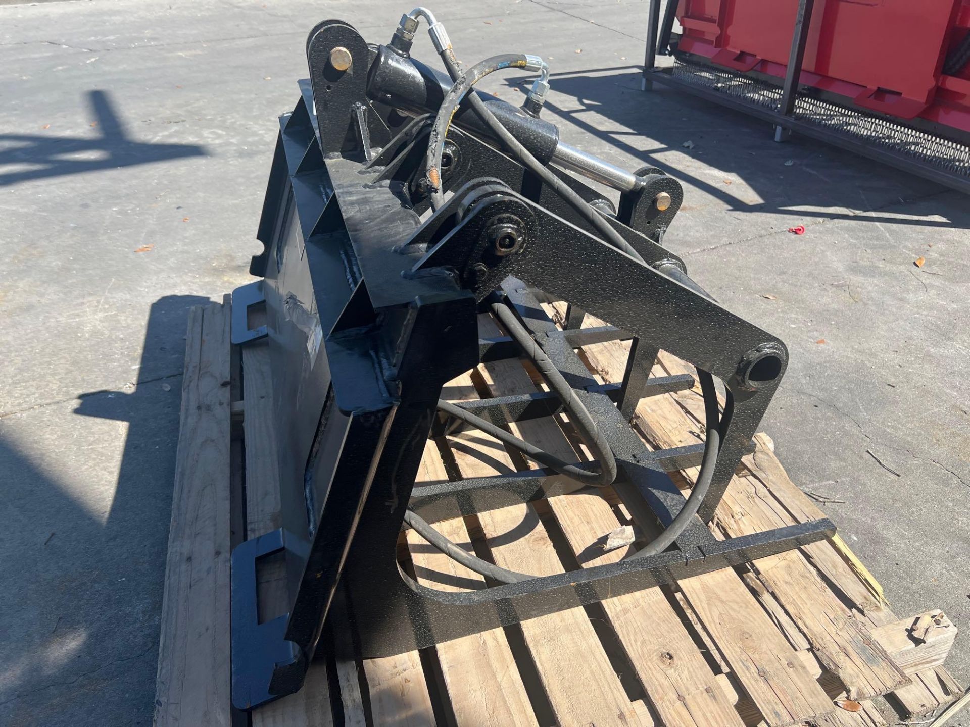 UNUSED GRAPPLE SKID STEER ATTACHMENT - Bild 2 aus 8