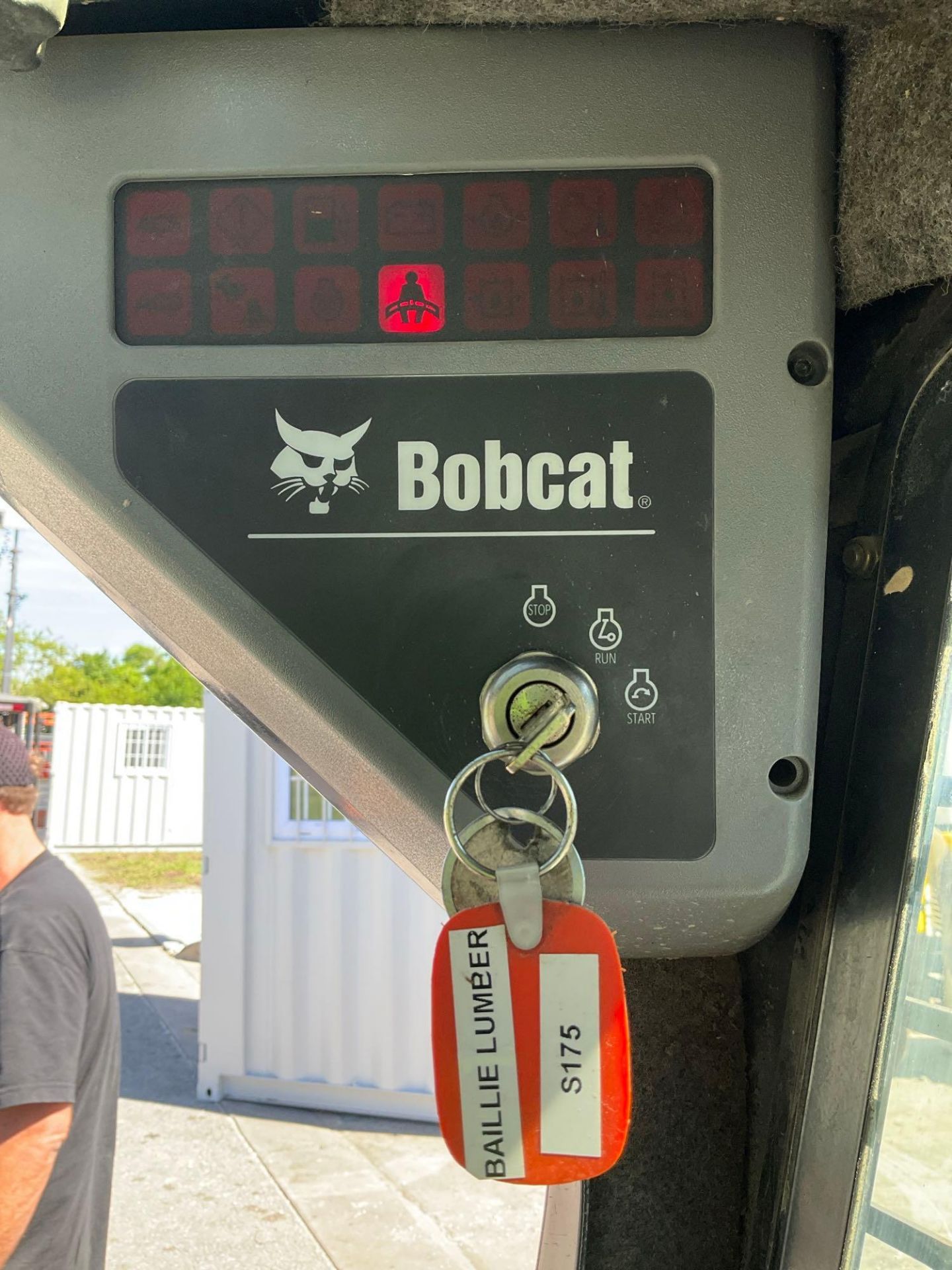 BOBCAT SKID STEER MODEL S175, DIESEL, ENCLOSED CAB, BUCKET APPROX 84", RUNS & OPERATES - Image 13 of 14