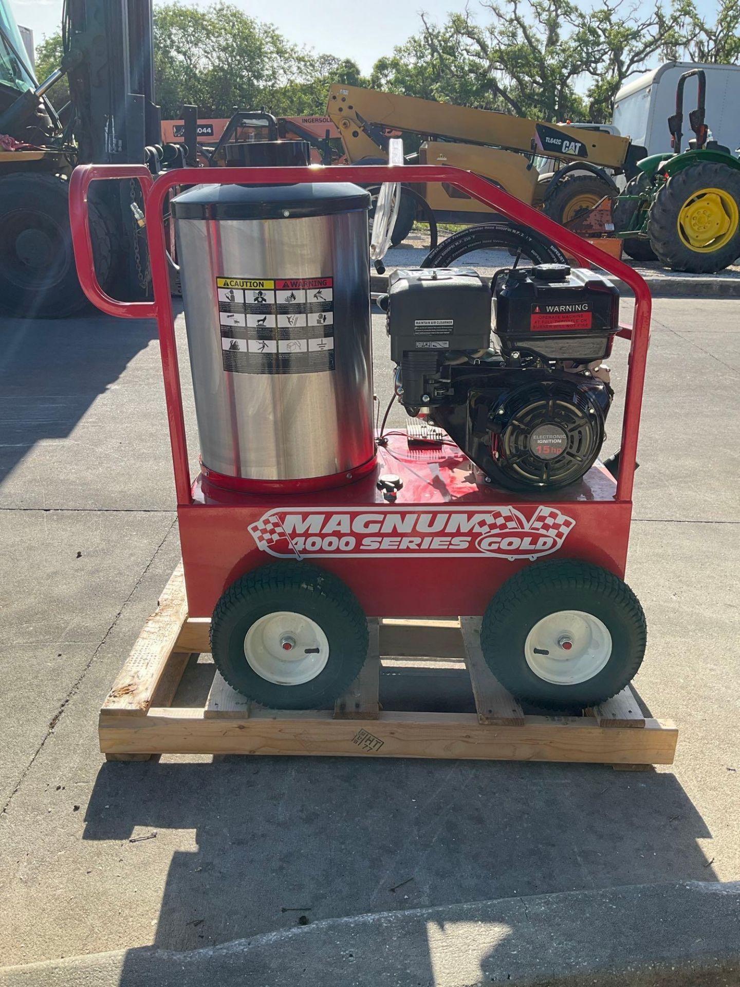 UNUSED 2024 MAGNUM 4000 SERIES GOLD HOT WATER PRESSURE WASHER,DIESEL GAS POWER, ELECTRIC START, - Image 8 of 14