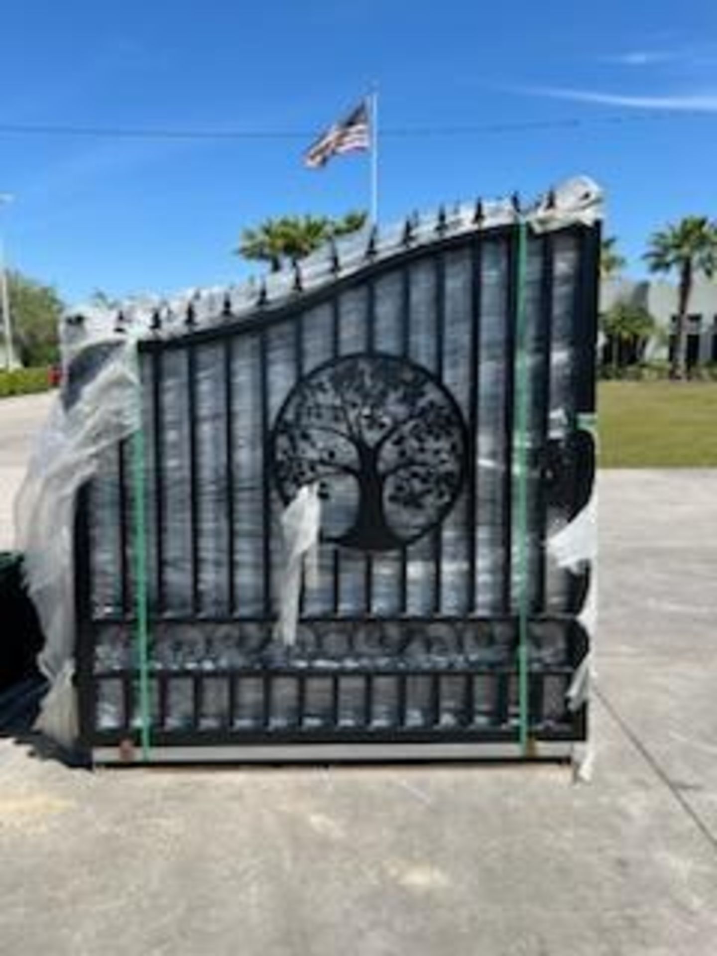 SET OF UNUSED GREAT BEAR 14FT BI PARTING WROUGHT IRON GATES, 7FT EACH PIECE (14' TOTAL WIDTH). 2