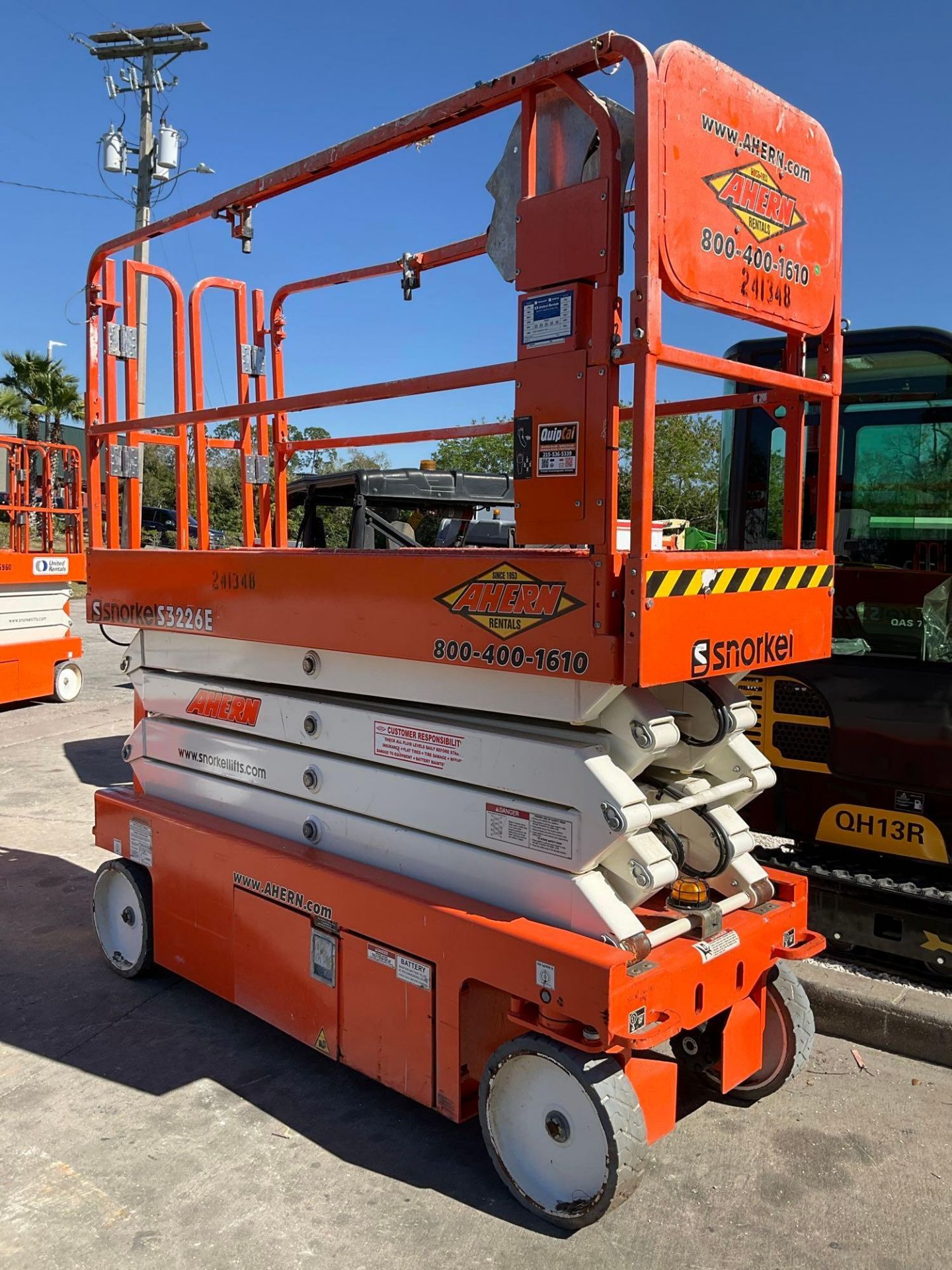 2019 SNORKEL SCISSOR LIFT MODEL S3226E ANSI , ELECTRIC, APPROX MAX PLATFORM HEIGHT 26FT, NON MARK... - Image 3 of 11