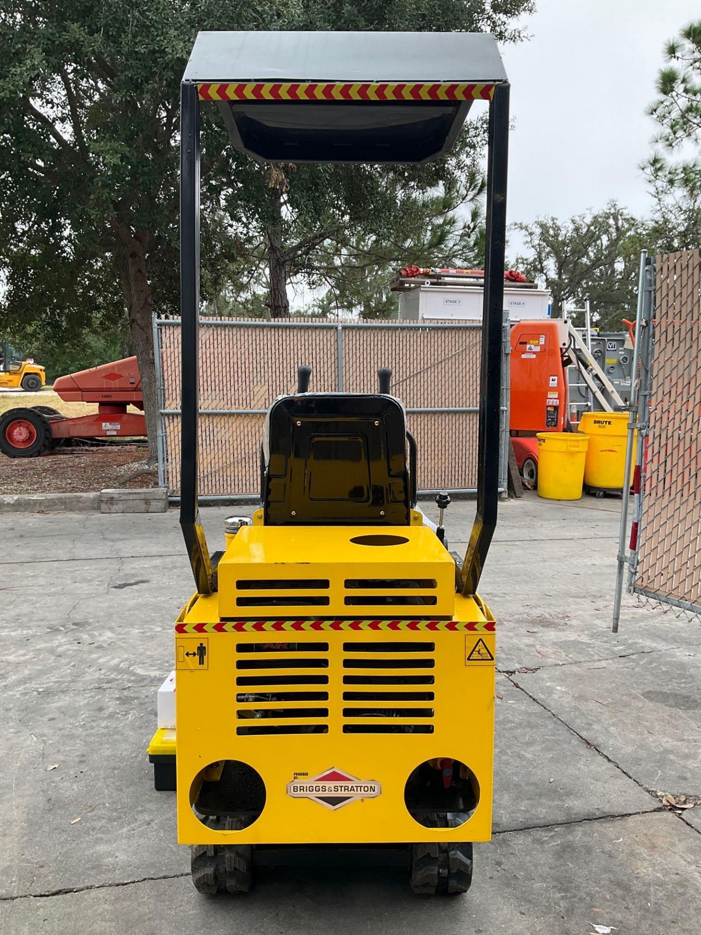 UNUSED 2023 POWER X HYDRAULIC CRAWLER EXCAVATOR MODEL PX10-L , GAS POWERED,RUBBER TRACKS, BUCKET - Image 4 of 13