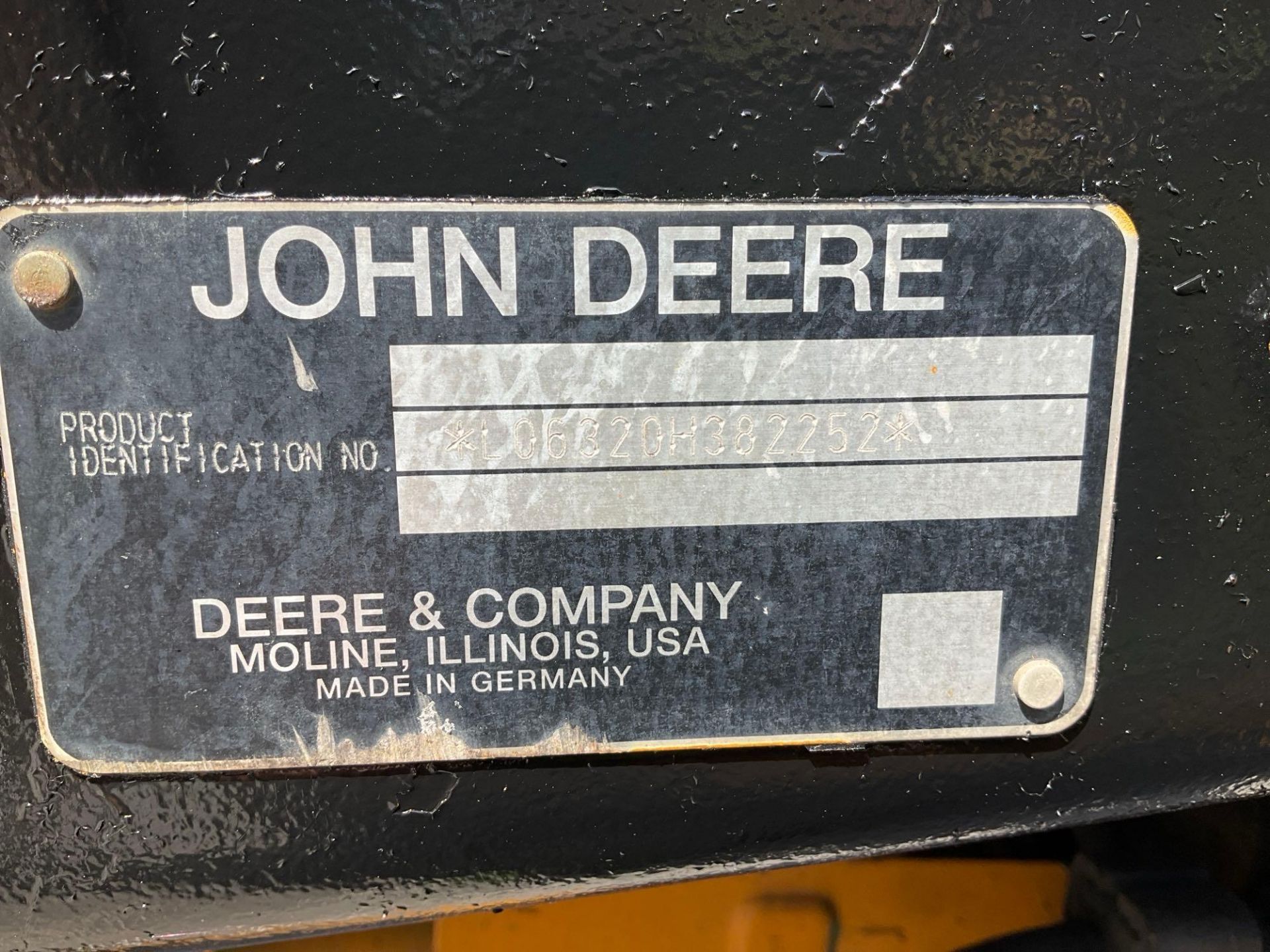 JOHN DEERE 6320 TRACTOR, DIESEL, ENCLOSED CAB, 4WD , COLD AC, RUNS & OPERATES - Image 14 of 17