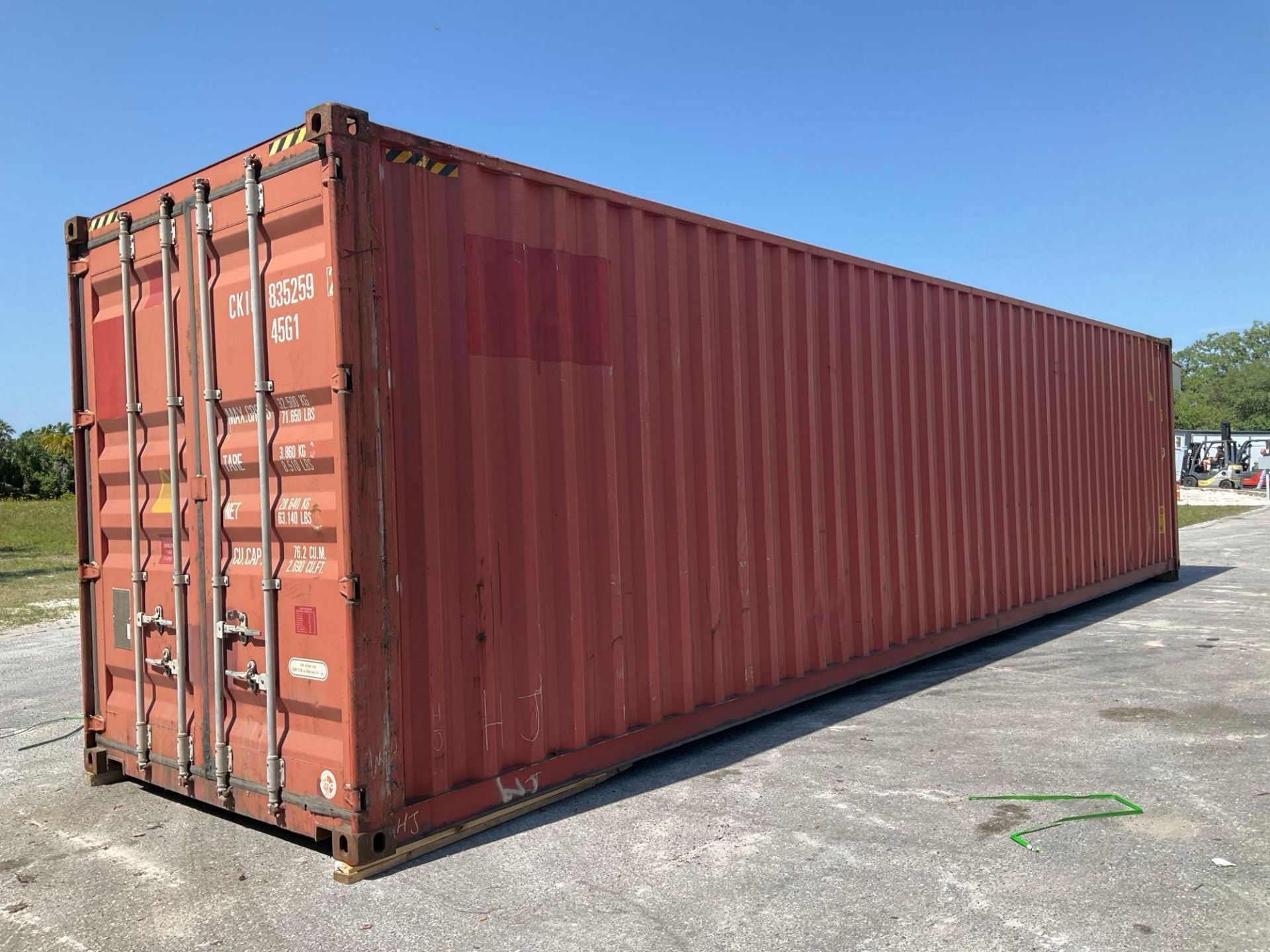 40' STORAGE CONTAINER