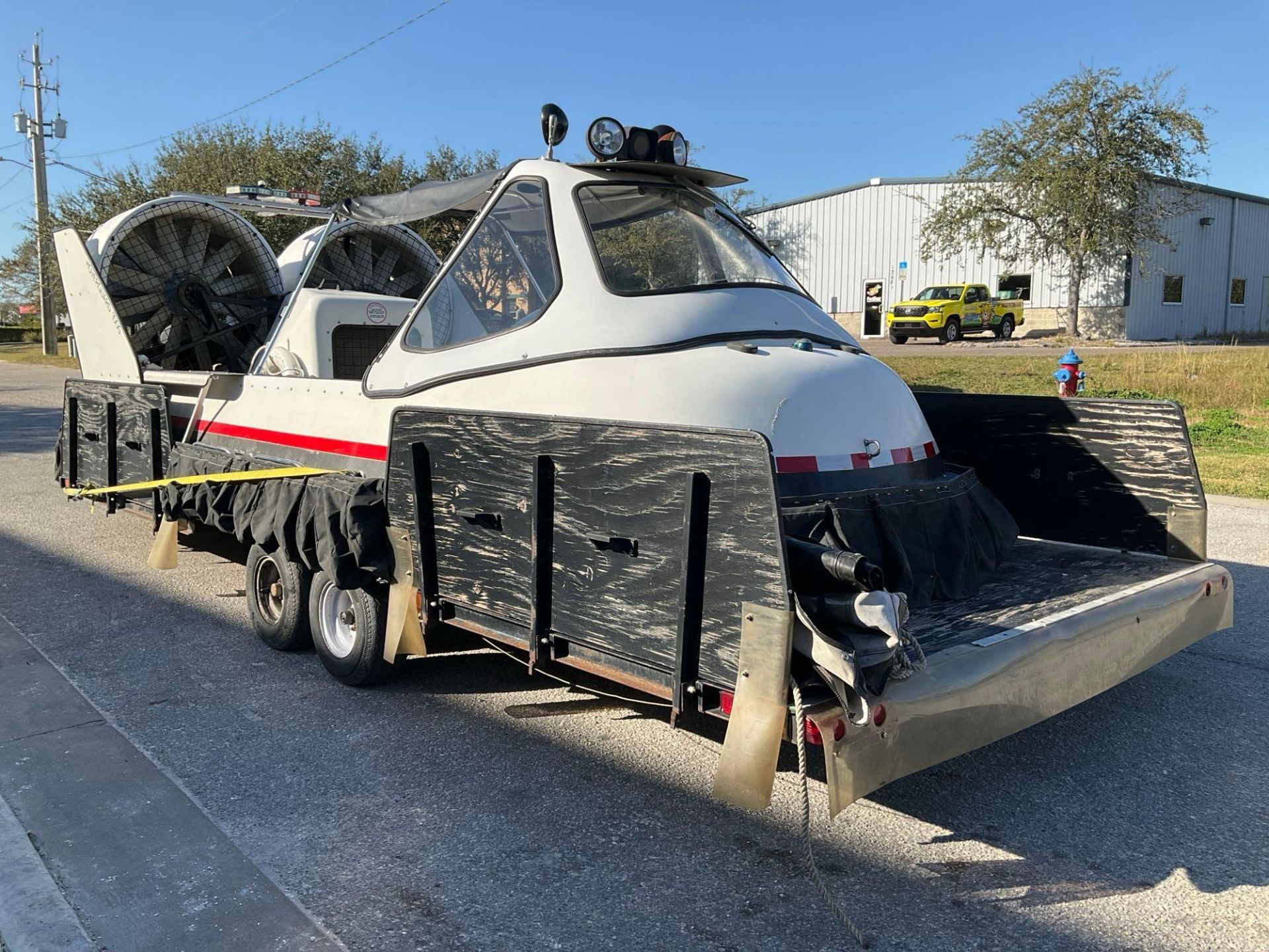 HOVERGUARD HOVERCRAFT W/TRAILER, HOVERTOUR 1000 MODEL 7900200, NEW BATTERY , 37 HRS SHOWING - Image 27 of 39