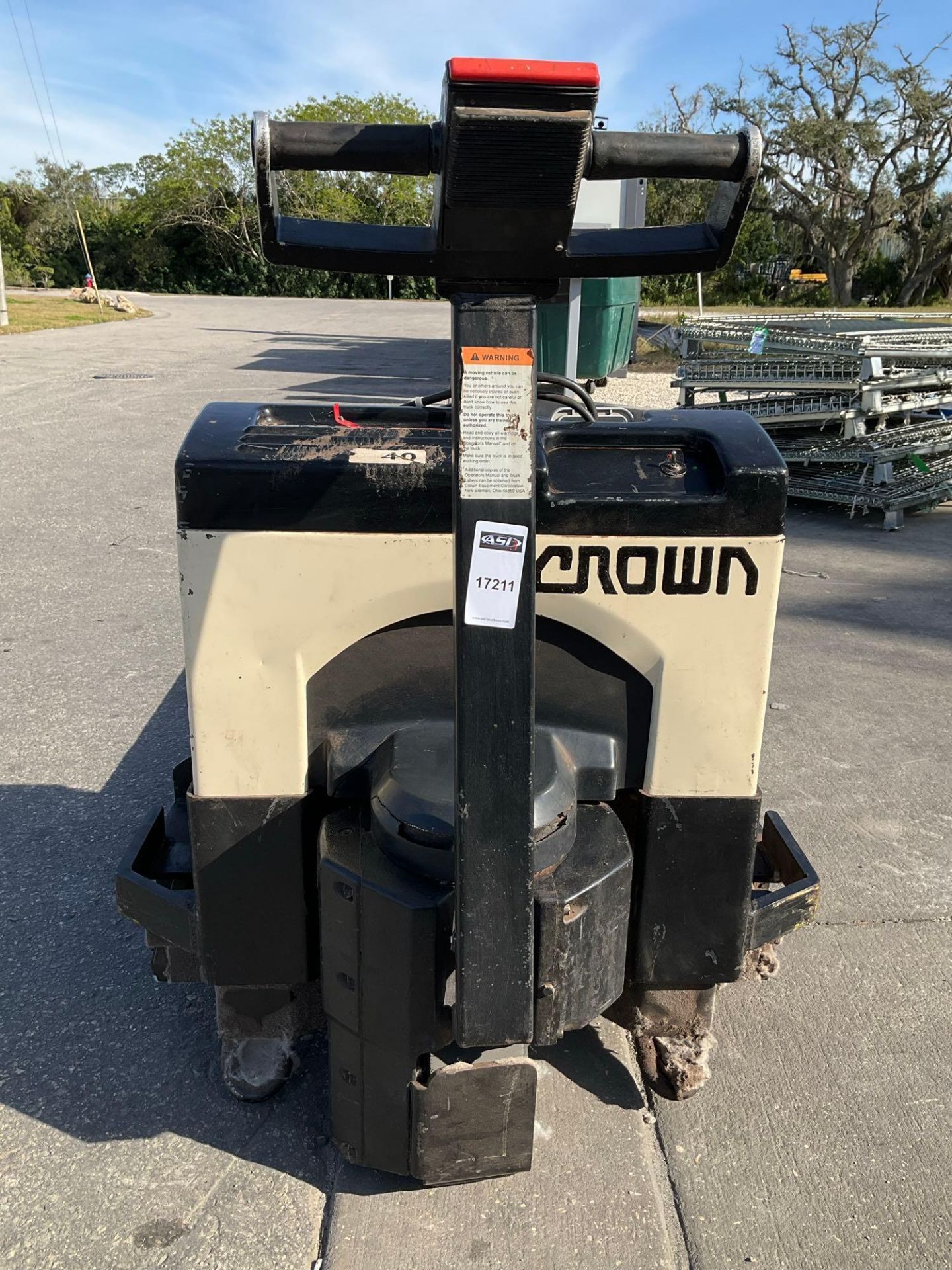 CROWN PALLET JACK MODEL 40GPW-4-14, ELECTRIC , APPROX MAX CAPACITY 4000LBS, BUILT IN BATTERY - Image 2 of 11