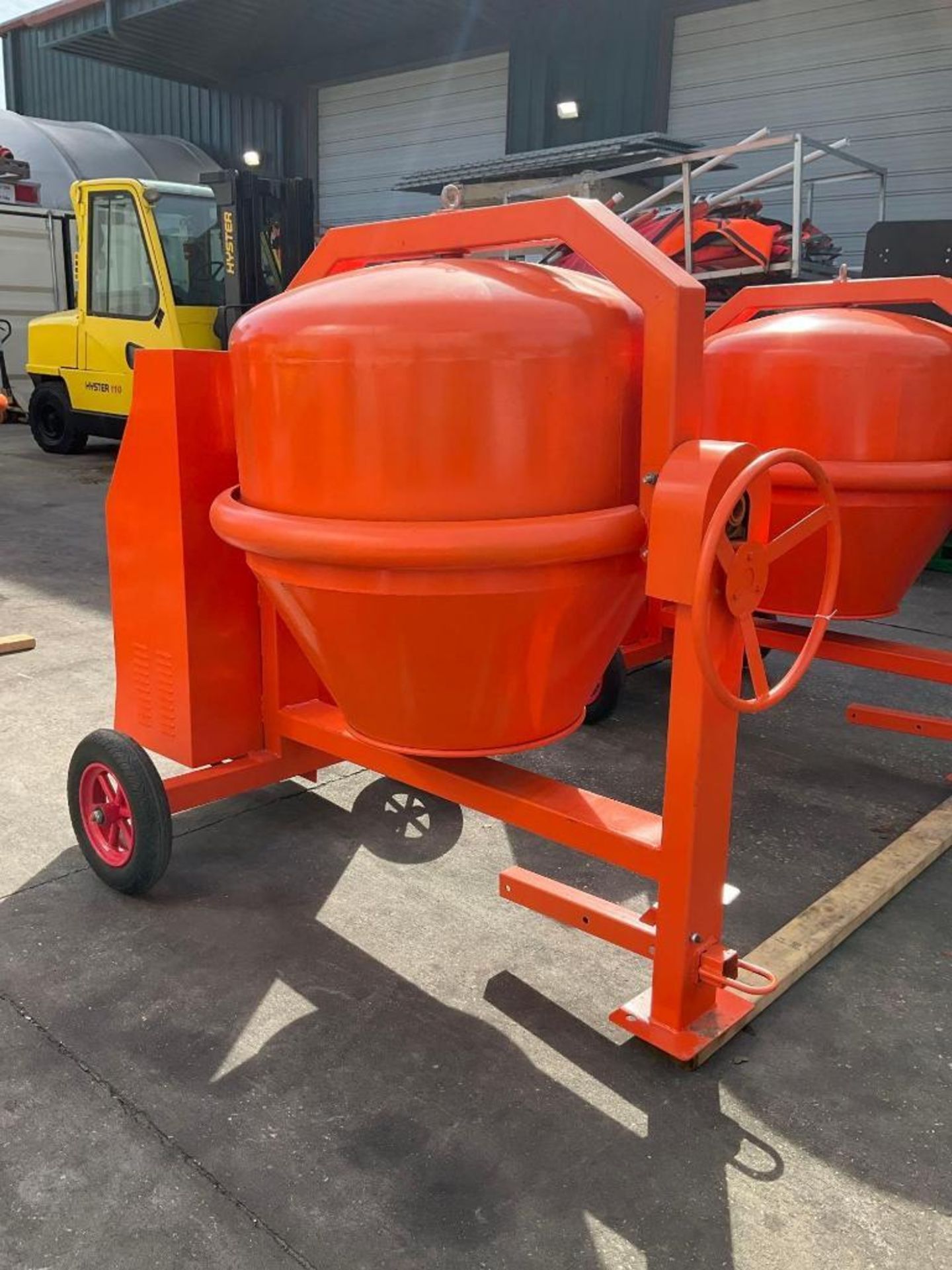 UNUSED 2023 DIGGIT INDUSTRIAL CONCRETE MIXER MODEL G350, GAS POWERED - Image 4 of 9