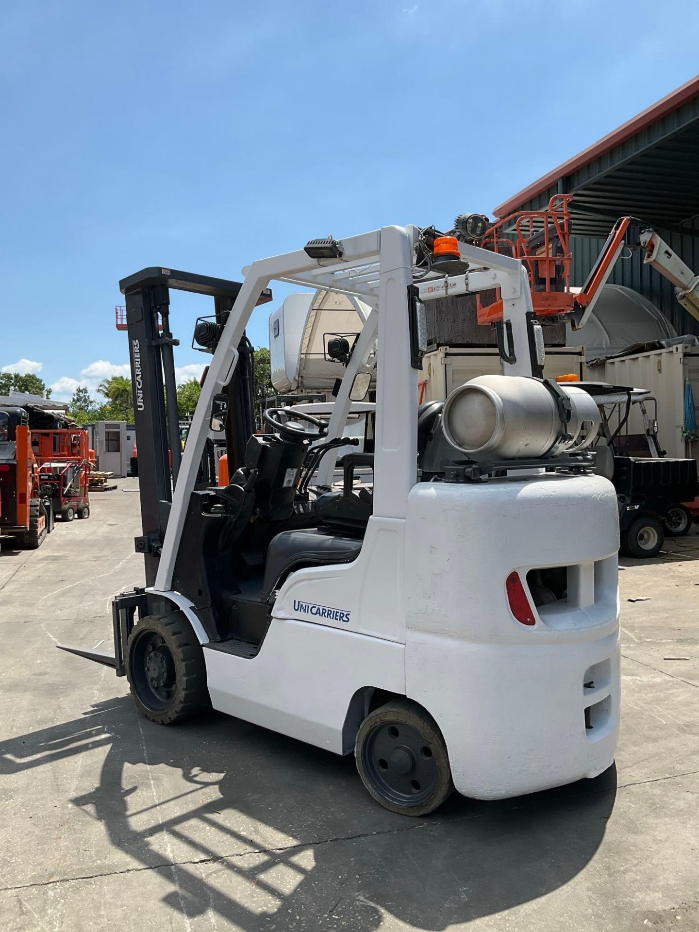 2018 UNICARRIERS FORKLIFT MODEL MCP1F2A28LV, LP POWERED - Image 3 of 12