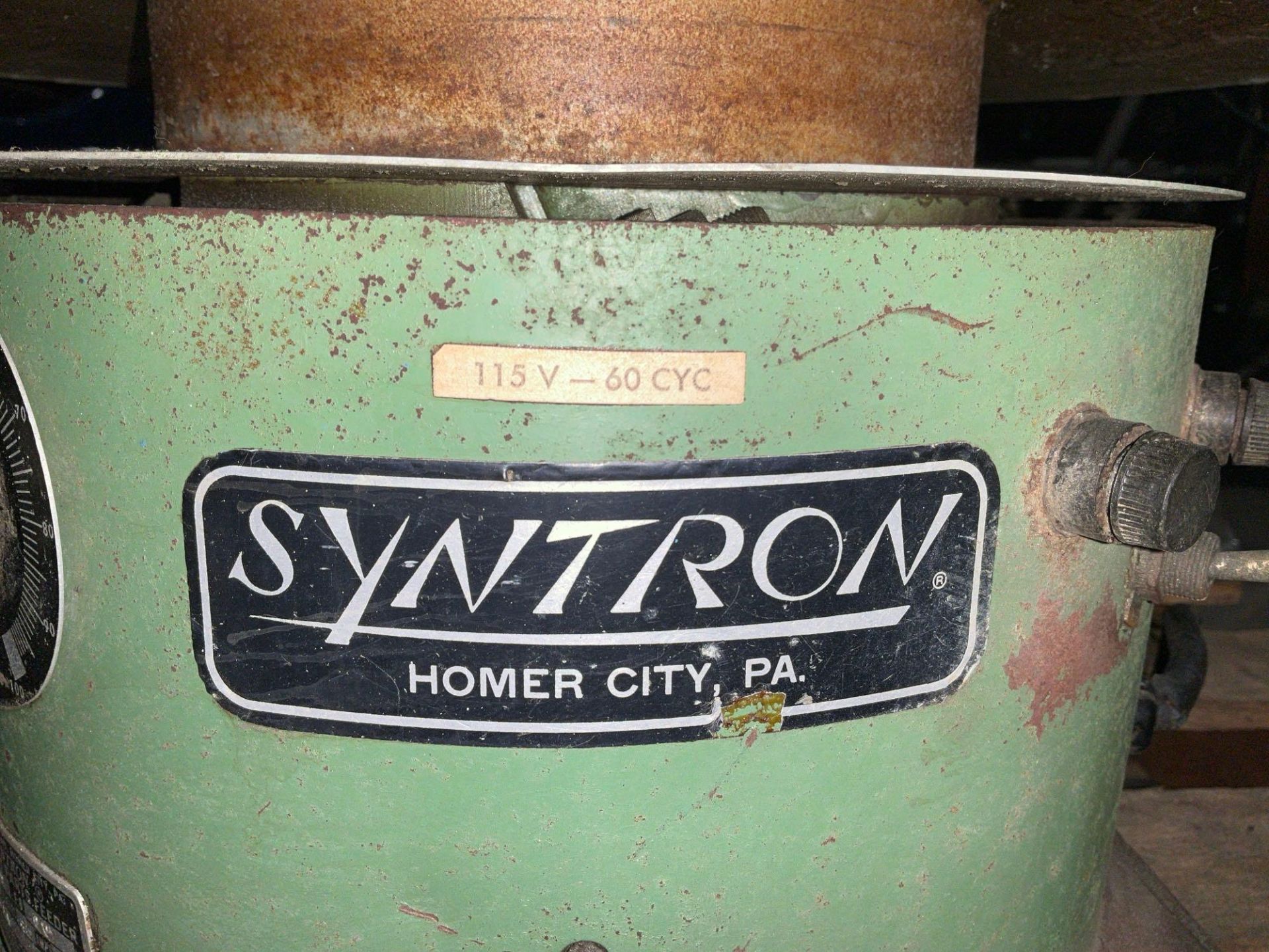 SYNTRON...VIBRATORY PARTS FEEDER TYPE EB01C, 115V, CYCLES 60, CONDITION UNKNOWN... - Image 7 of 8