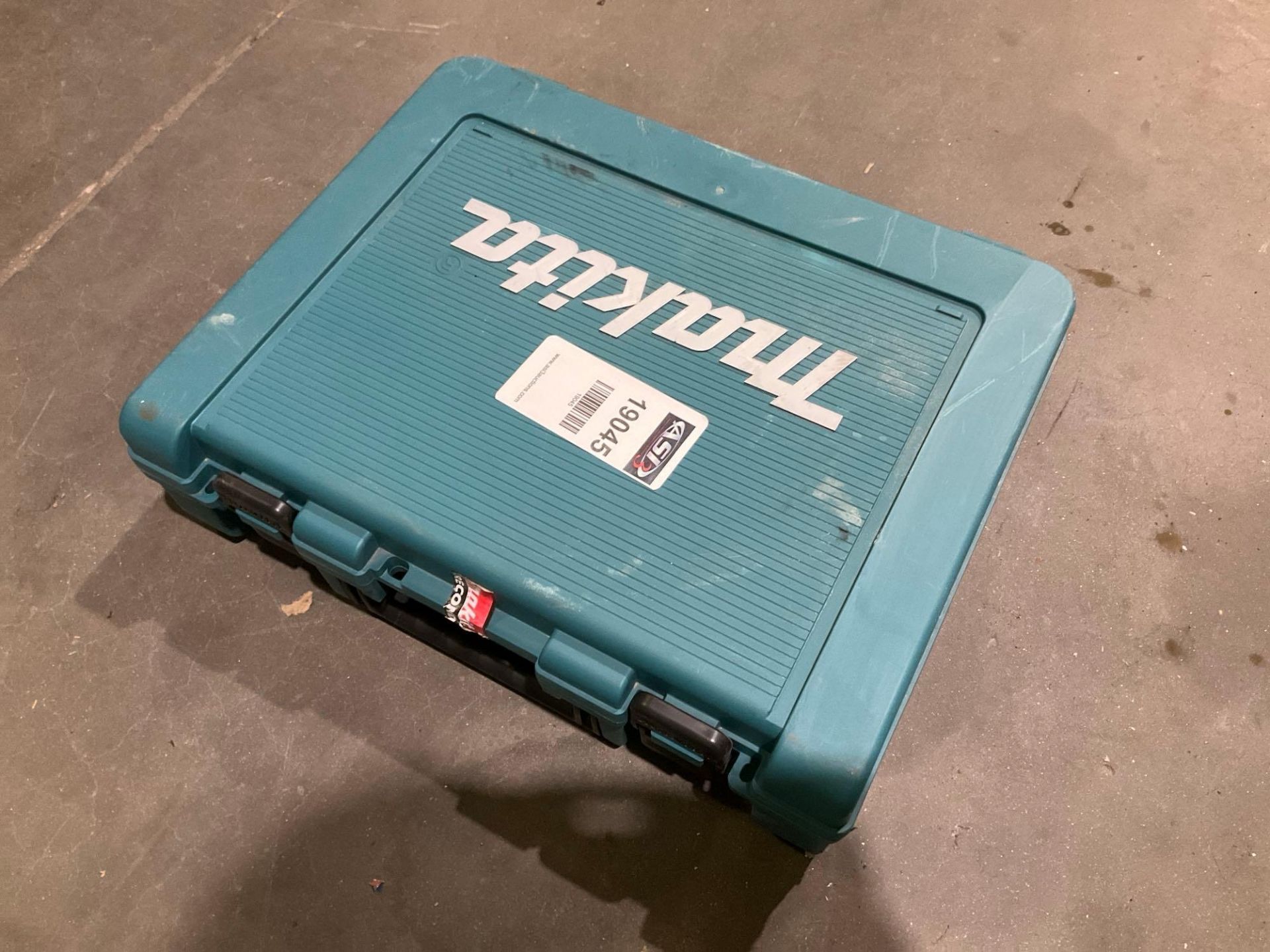MAKITA ROTARY HAMMER MODEL HR2811F IN CARRYING CASE, RECONDITIONED - Image 4 of 5