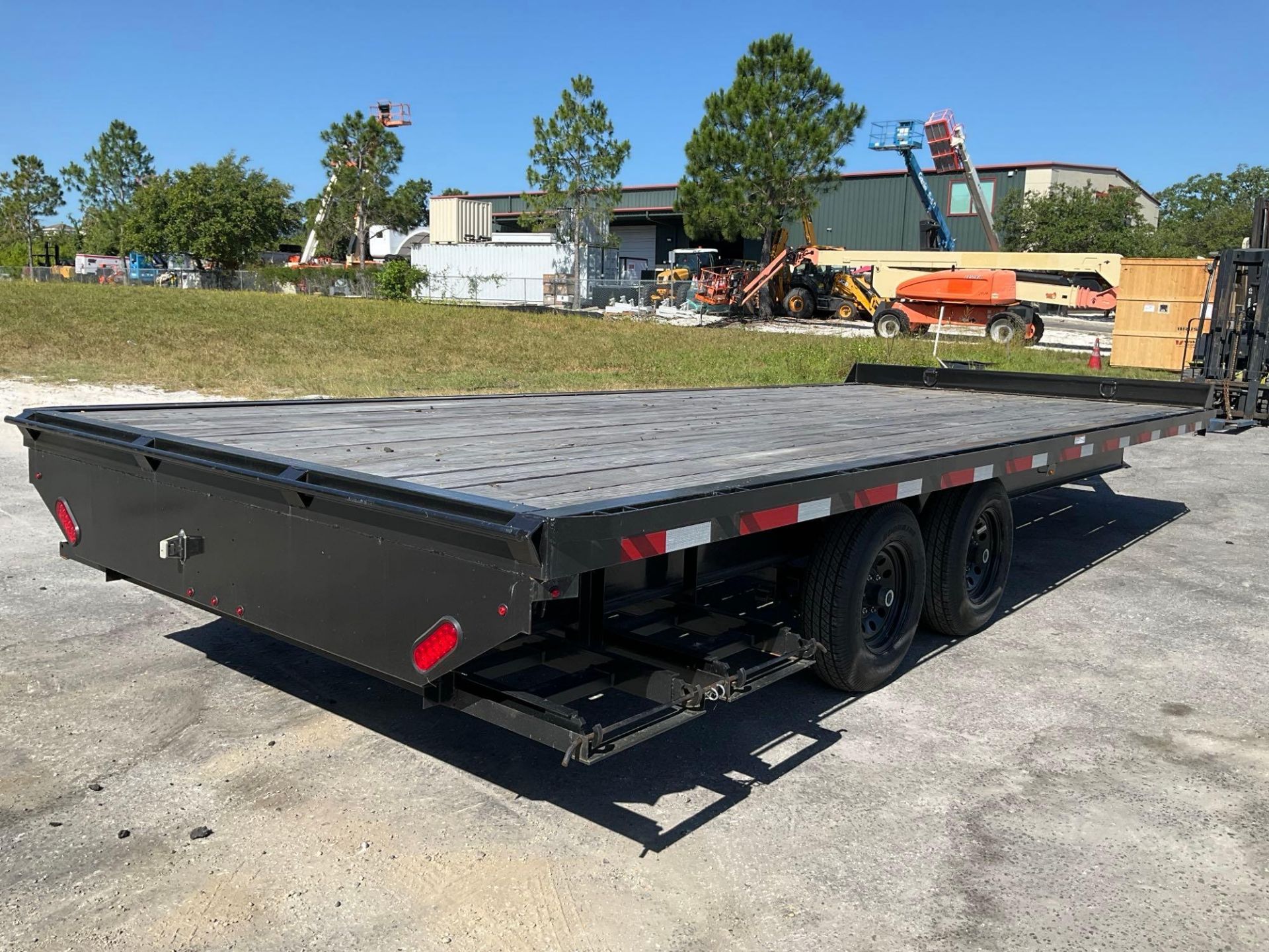 UNUSED 2024 CARRY-ON TRAILER MODEL TRA/REM ZBT100A-20BK-85IR, GVWR...9990, APPROX 20FT DECK LONG,... - Image 6 of 15