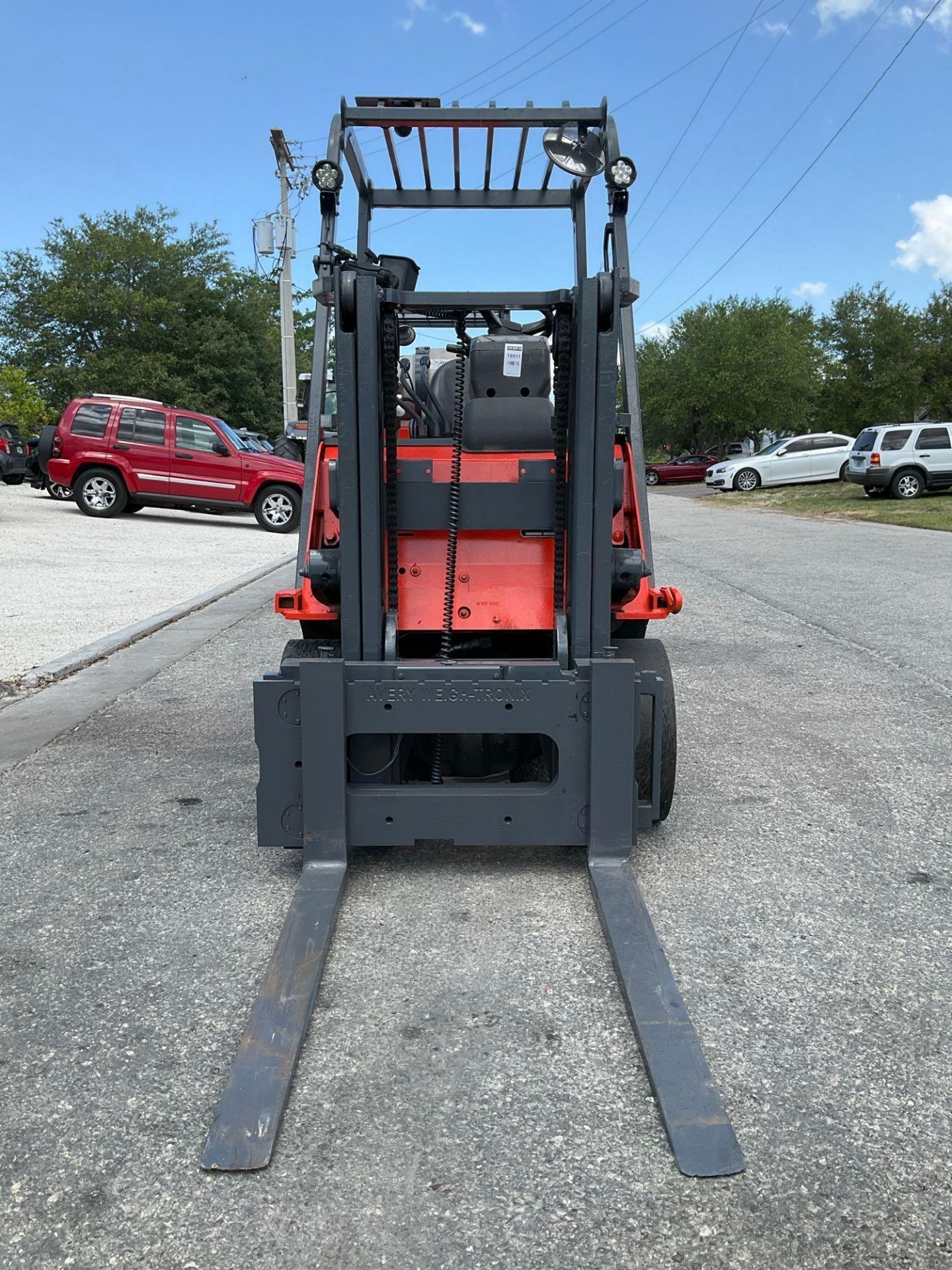 MITSUBISHI FORKLIFT MODEL FGC25N-LP, LP POWERED, APPROX MAX CAPACITY 5000LBS - Image 8 of 13