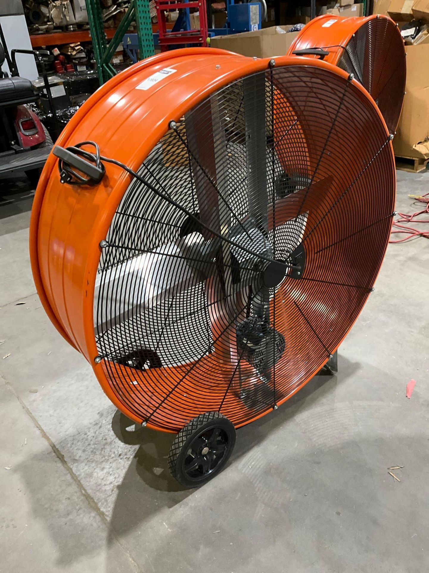 UNUSED 42" COMMERCIAL ELECTRIC PORTABLE BARREL FAN - Image 4 of 7