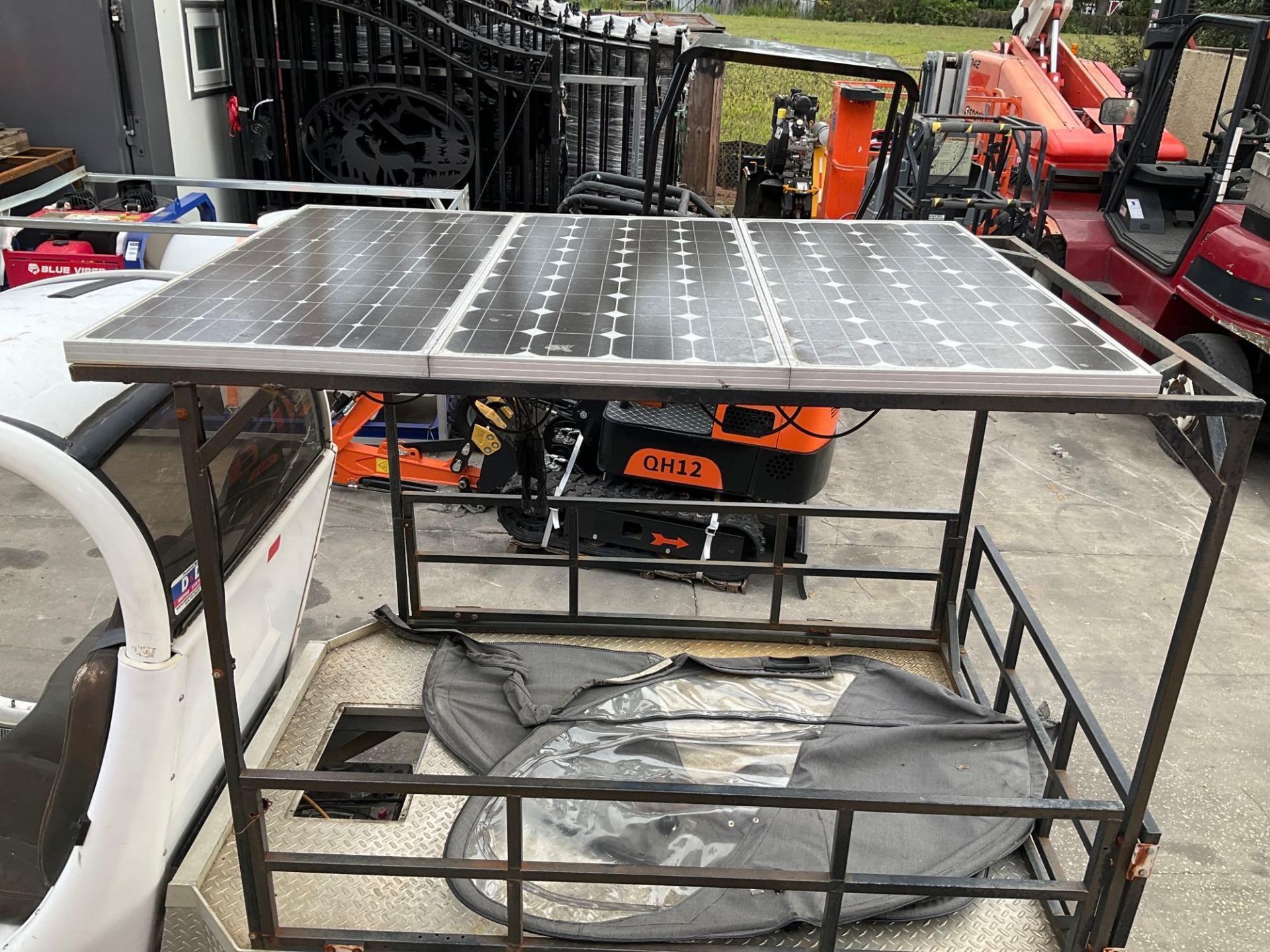 GEM CART, ELECTRIC, SOLAR PANELS ATTACHED, BILL OF SALE ONLY, CONDITION UNKNOWN - Bild 10 aus 12