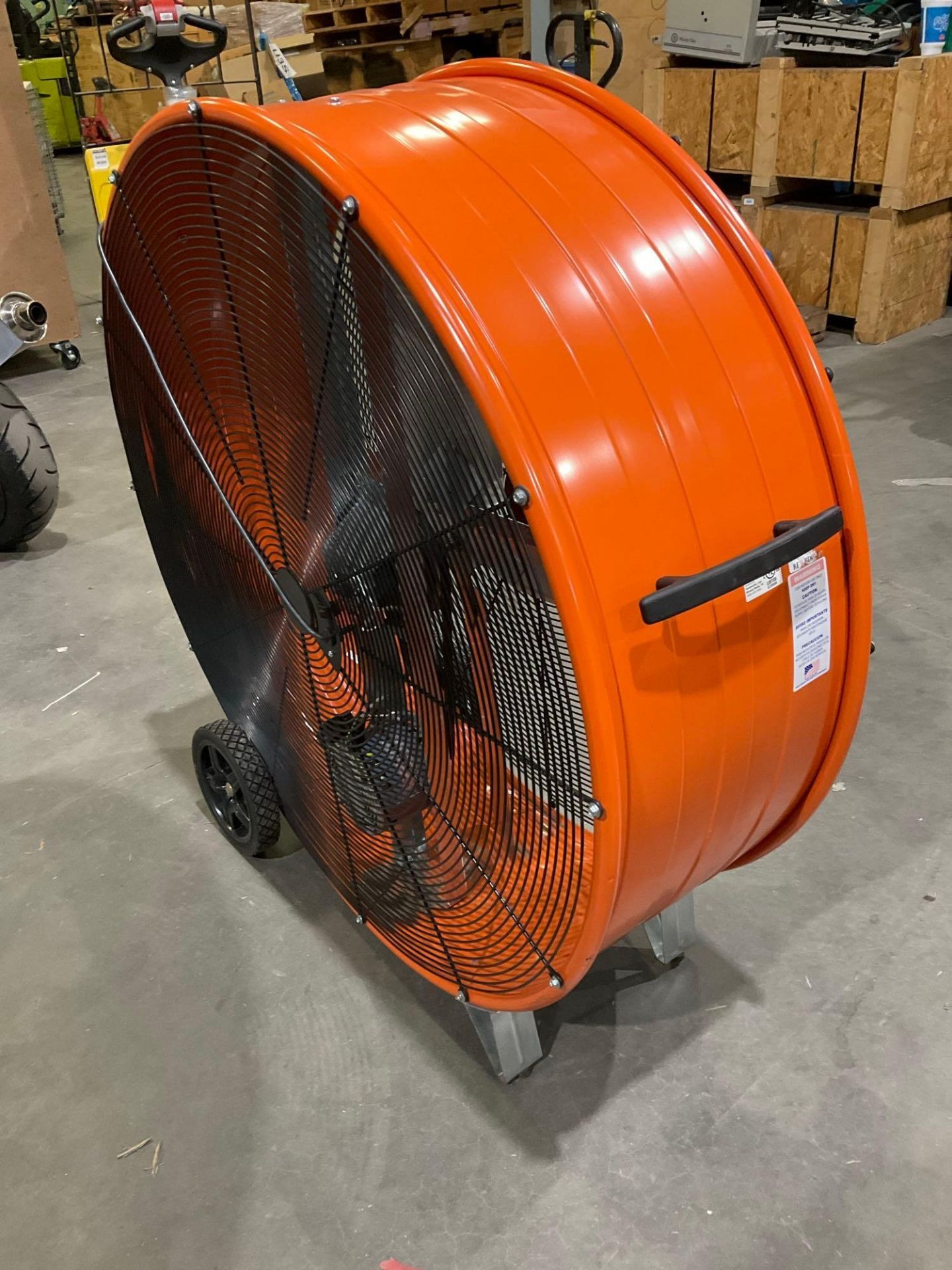 UNUSED 42" COMMERCIAL ELECTRIC PORTABLE BARREL FAN - Image 5 of 7