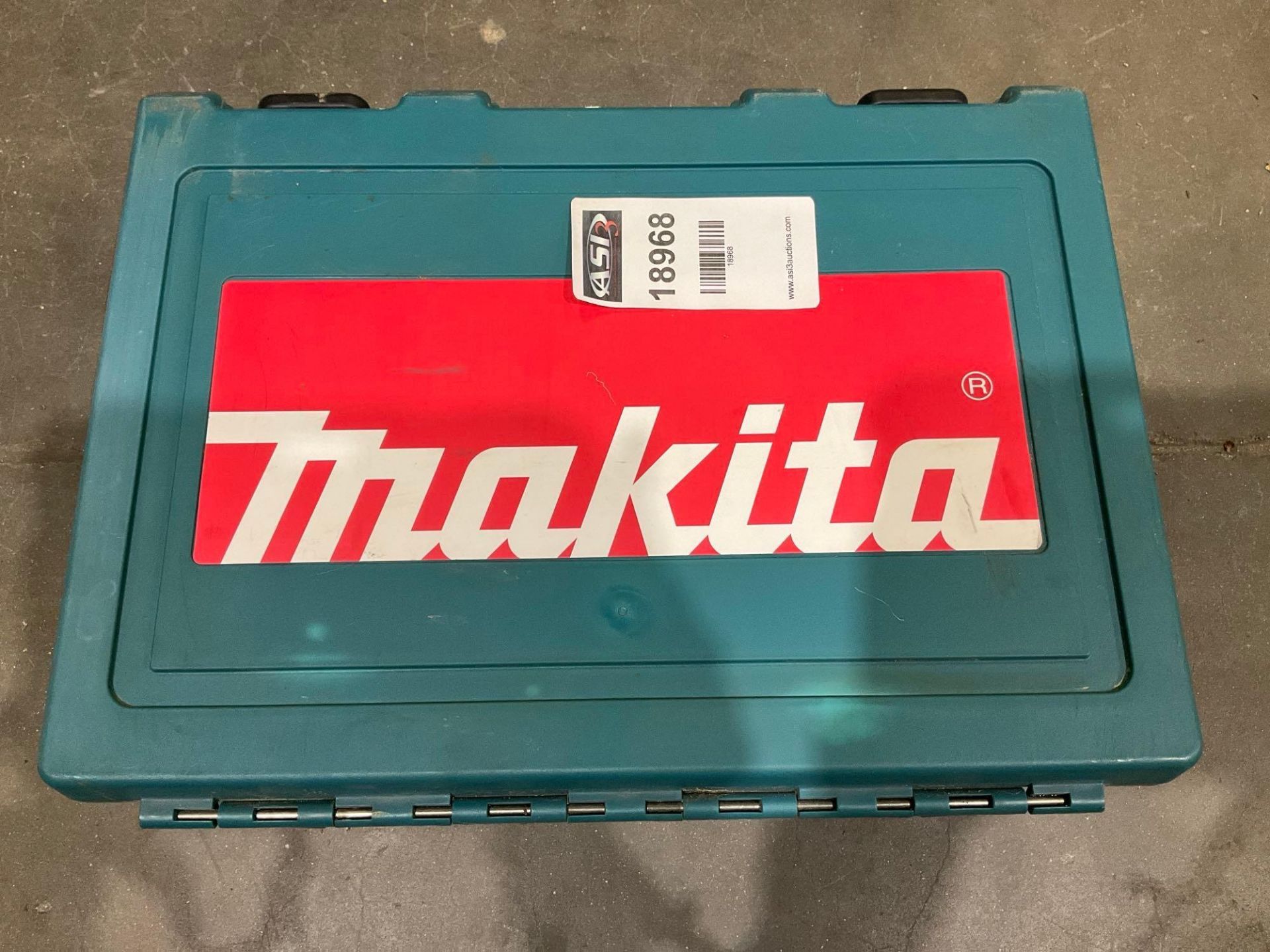 MAKITA 2 SPEED HAMMER DRILL MODEL HP2050 WITH CARRYING CASE , 120VOLTS, 6.6A, RECONDITIONED - Bild 6 aus 6