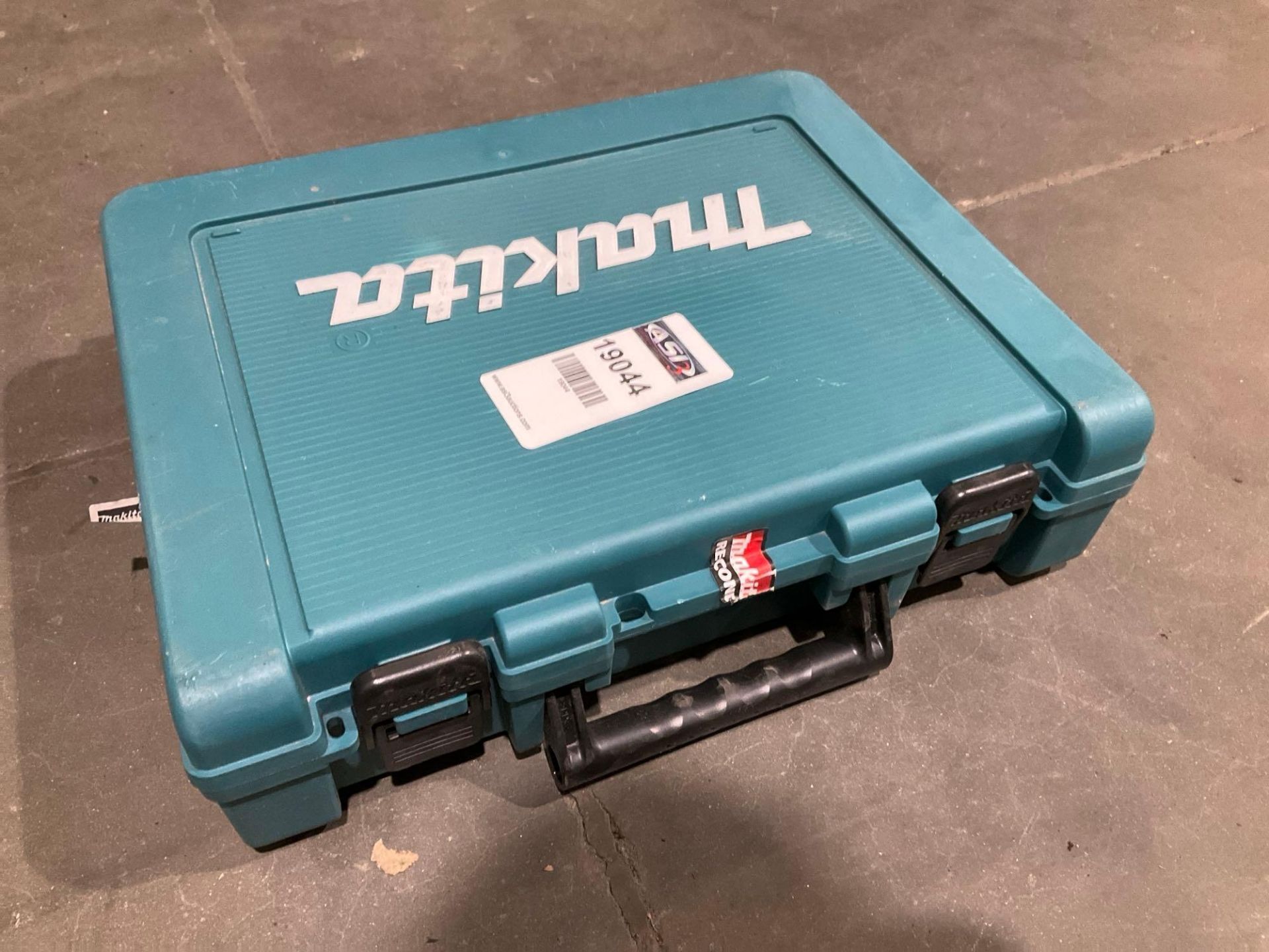 MAKITA ROTARY HAMMER MODEL HR2811F IN CARRYING CASE, RECONDITIONED - Image 5 of 6