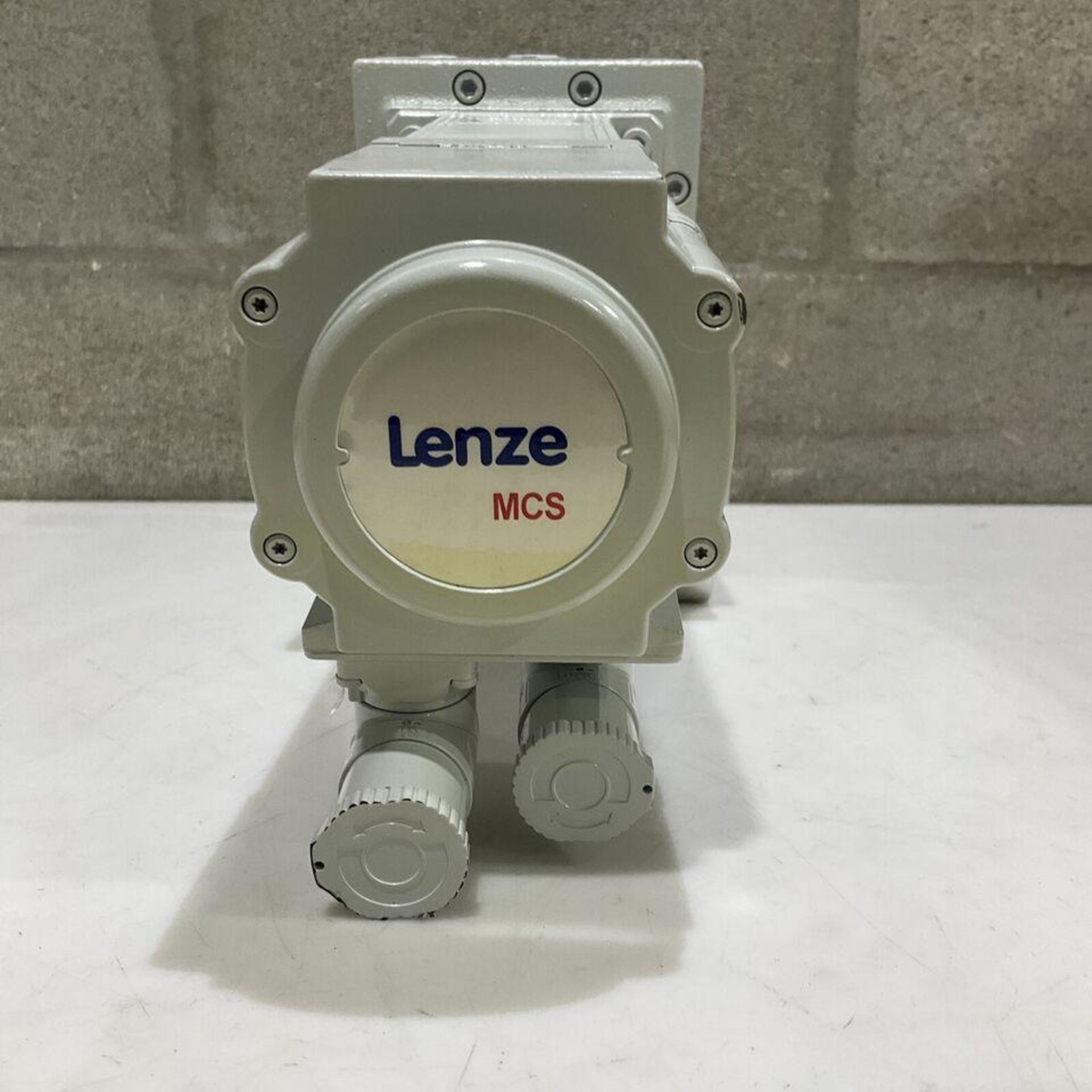 ( 1 )LENZE GST05-25 VBR 09HC41 MCS 09H41LRS0B0-Z0D0-ST5800N-R2SU SERVO MOTOR (1)LENZE GST05-25 VBR - Image 14 of 23