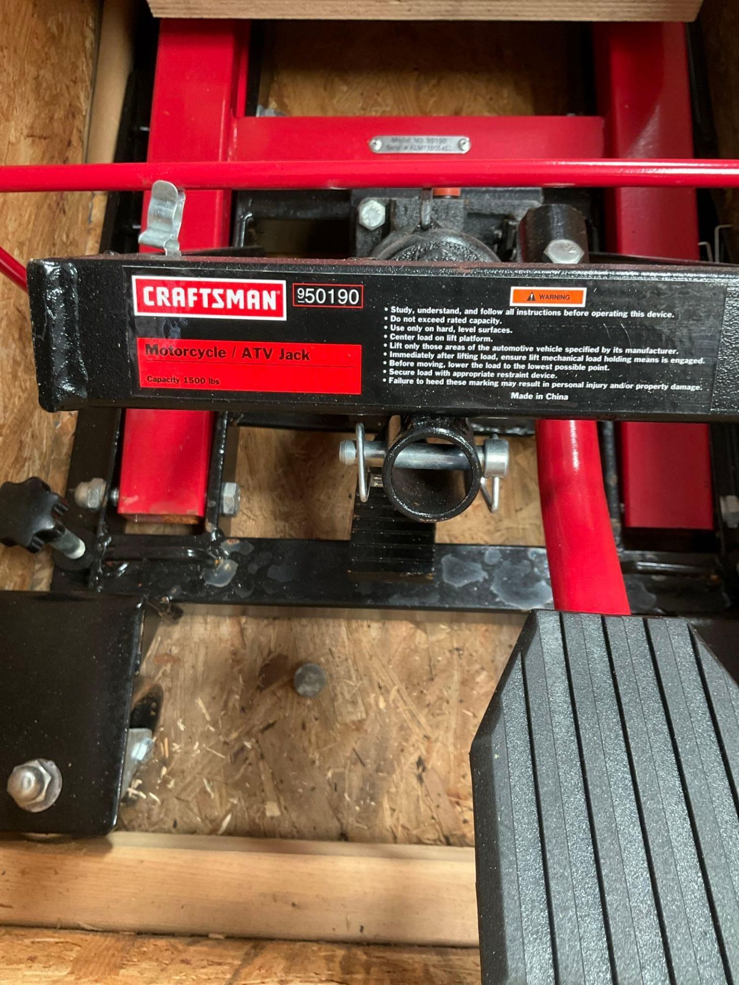 CRAFTSMAN MOTORCYCLE/ATV JACK MODEL 50190; APPROXIMATE CAPACITY 1500 LBS; - Image 9 of 11