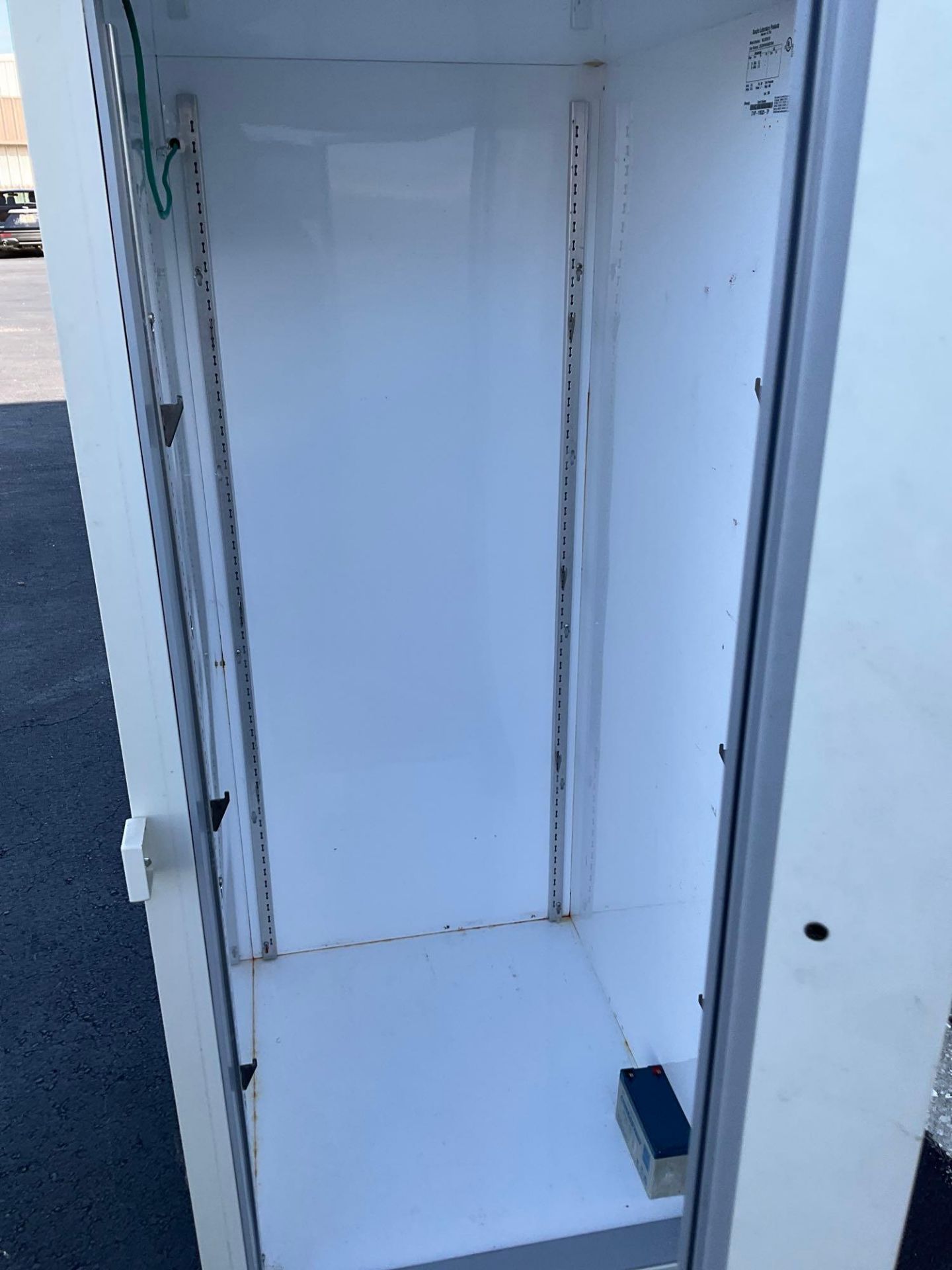 REVCO LABORATORY REFRIGERATOR MODEL IGL2023A19 - Image 2 of 4