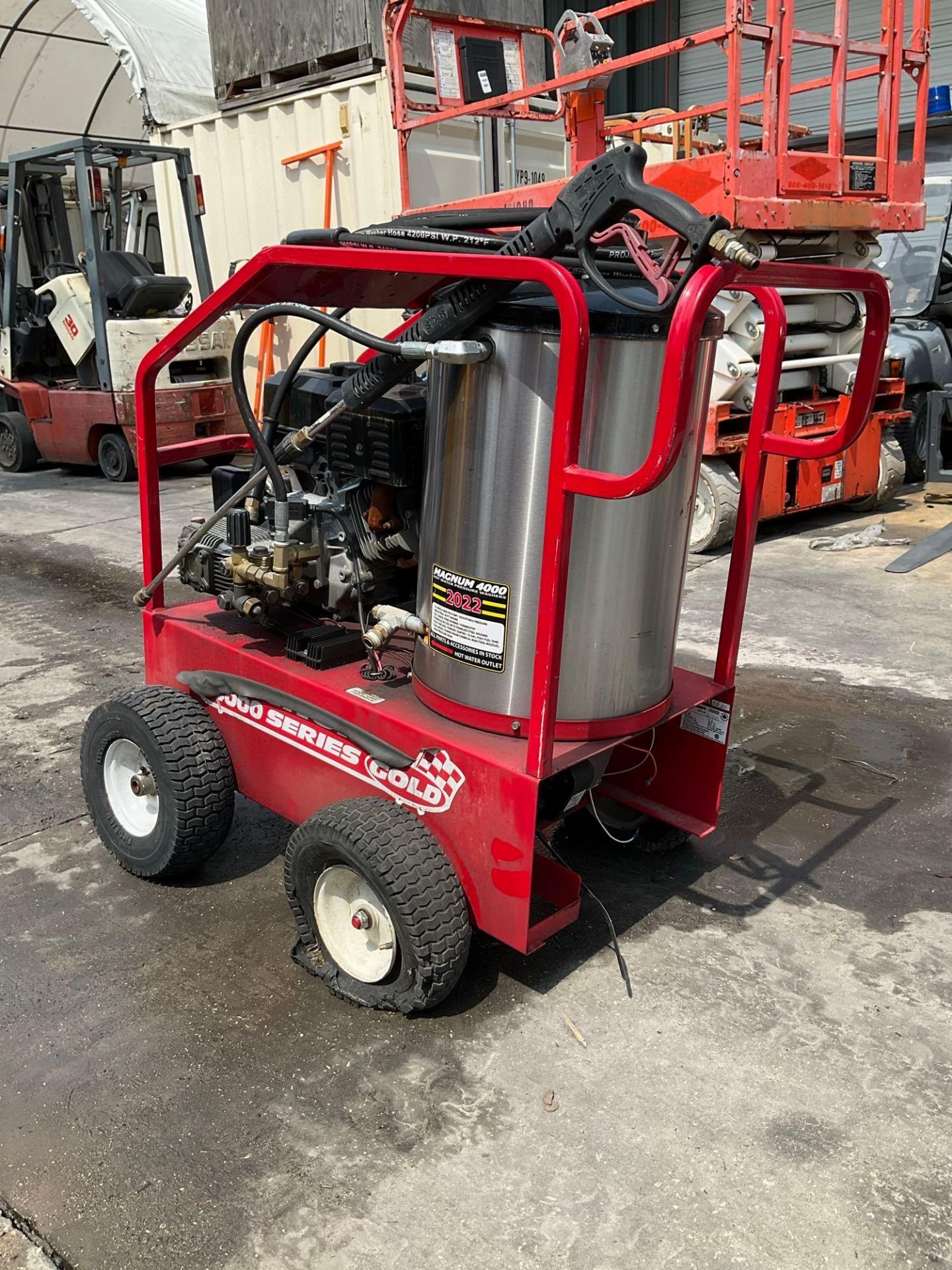 2022 MAGNUM 4000 SERIES GOLD HOT WATER PRESSURE WASHER,DIESEL GAS POWER, ELECTRIC START, APPROX 4... - Image 3 of 11