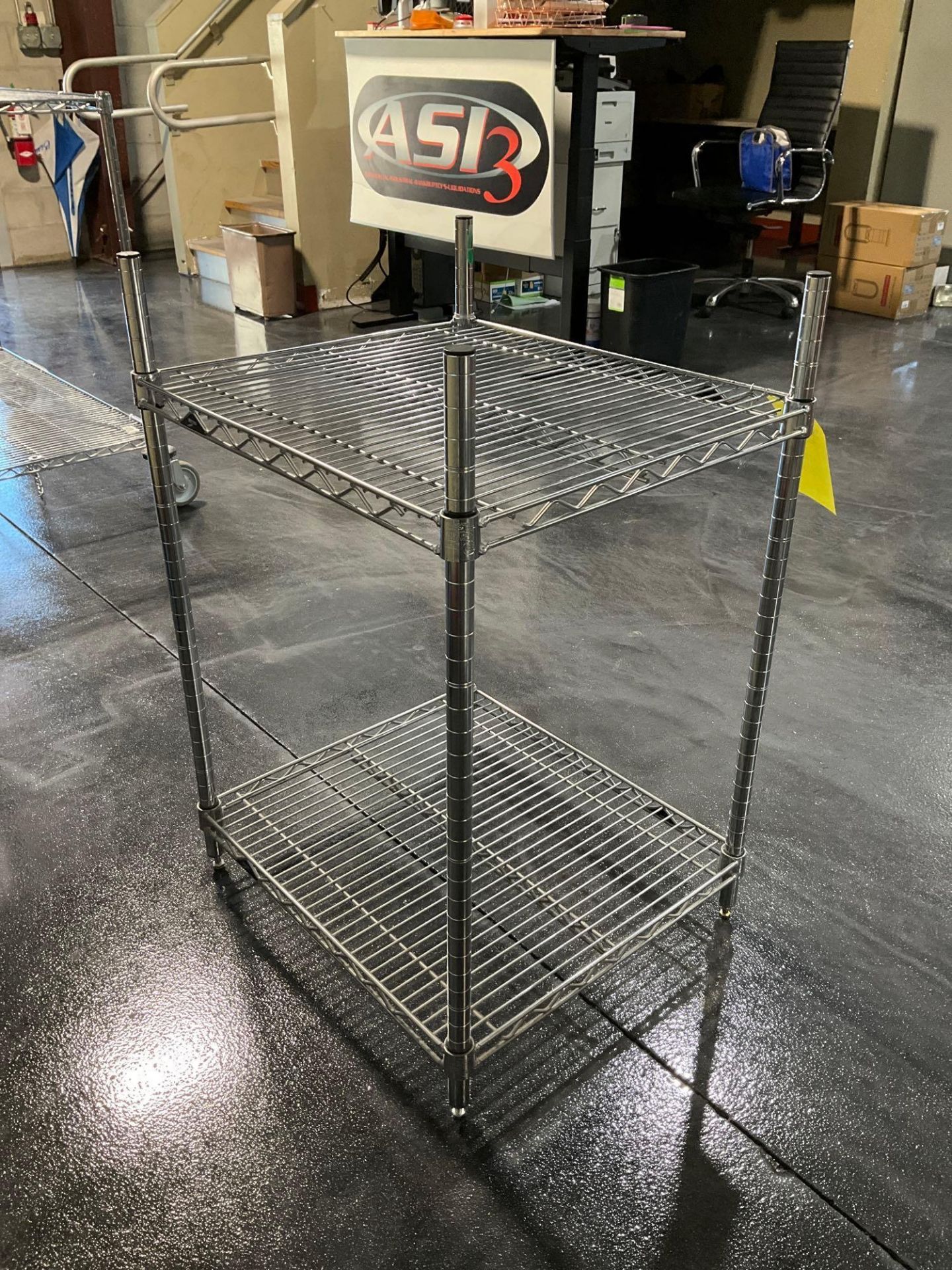 METRO RACK STAND , APPROX 24? x 24? x 35? - Image 4 of 5