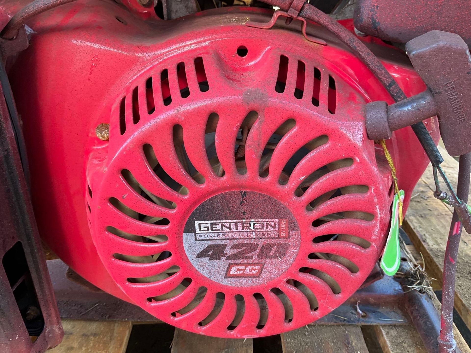 GENTRON PRO2 7500W GENERATOR MIDEL GG7500, GAS POWERED, APPROX 120/240 RATED VOLTS, SINGLE PHASE, - Image 18 of 21