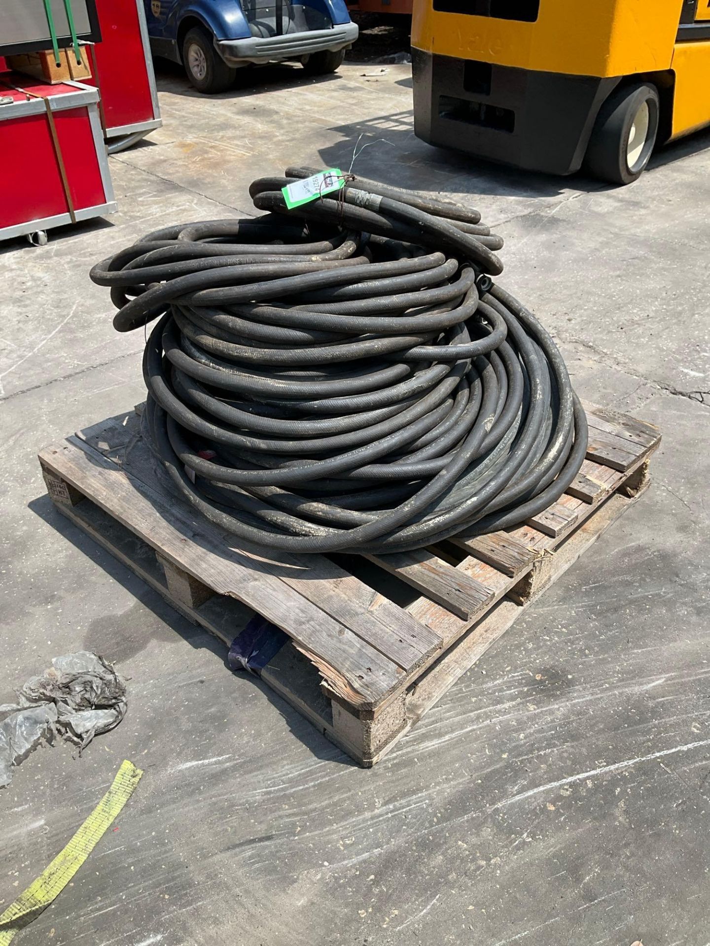PALLET OF ASSORTED MULTI-PURPOSE HOSES - Image 2 of 8
