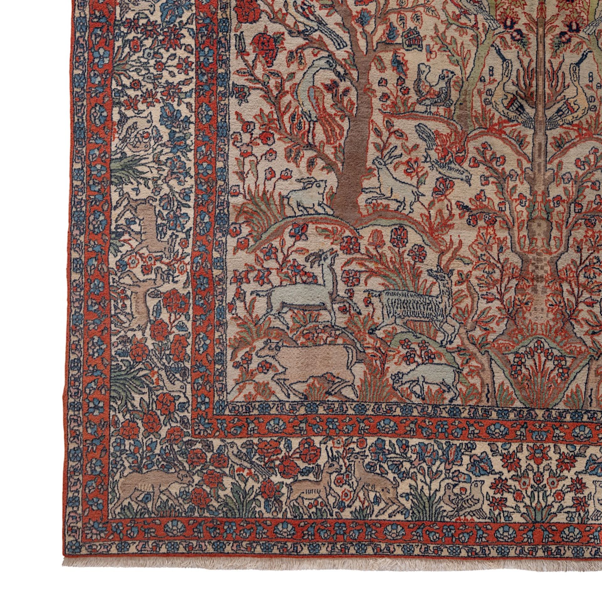 An Oriental woollen rug, decorated with the tree of life and paradise scenery, 297 x 216 cm - Bild 4 aus 9