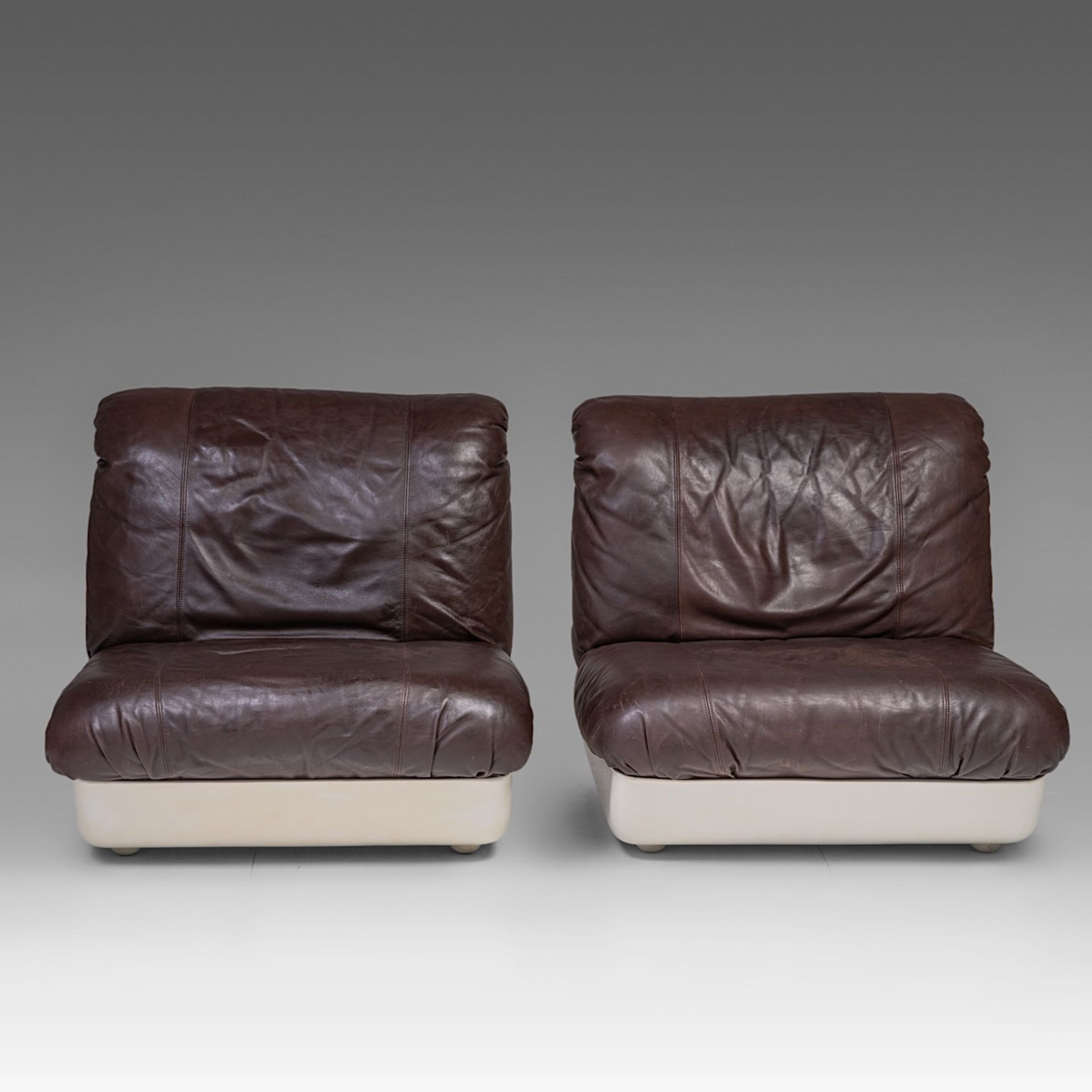 A vintage pair of loacoda chairs by Waldmann, Golz en Schmidt, made by Durlet, Belgium 1972, H 73 - - Image 4 of 12