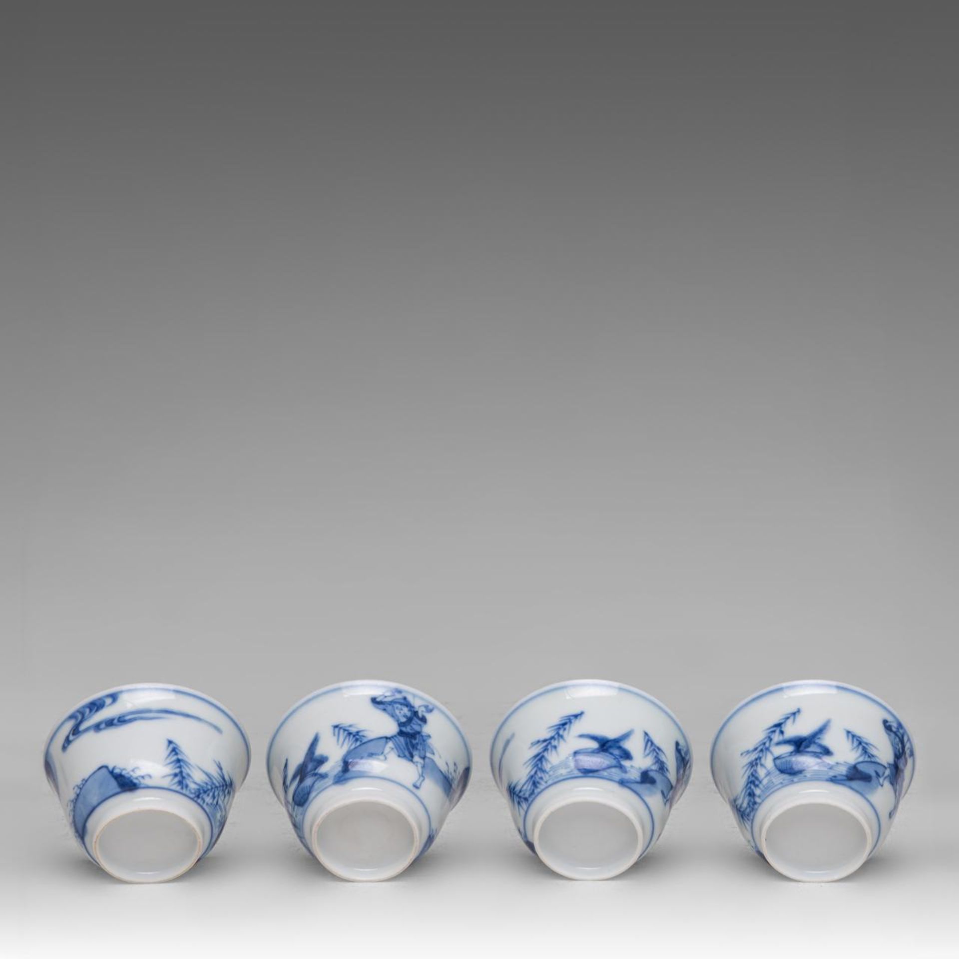 Four Chinese blue and white 'Fisherman' tea cups, H 3,8 - dia 6 cm - Bild 5 aus 6