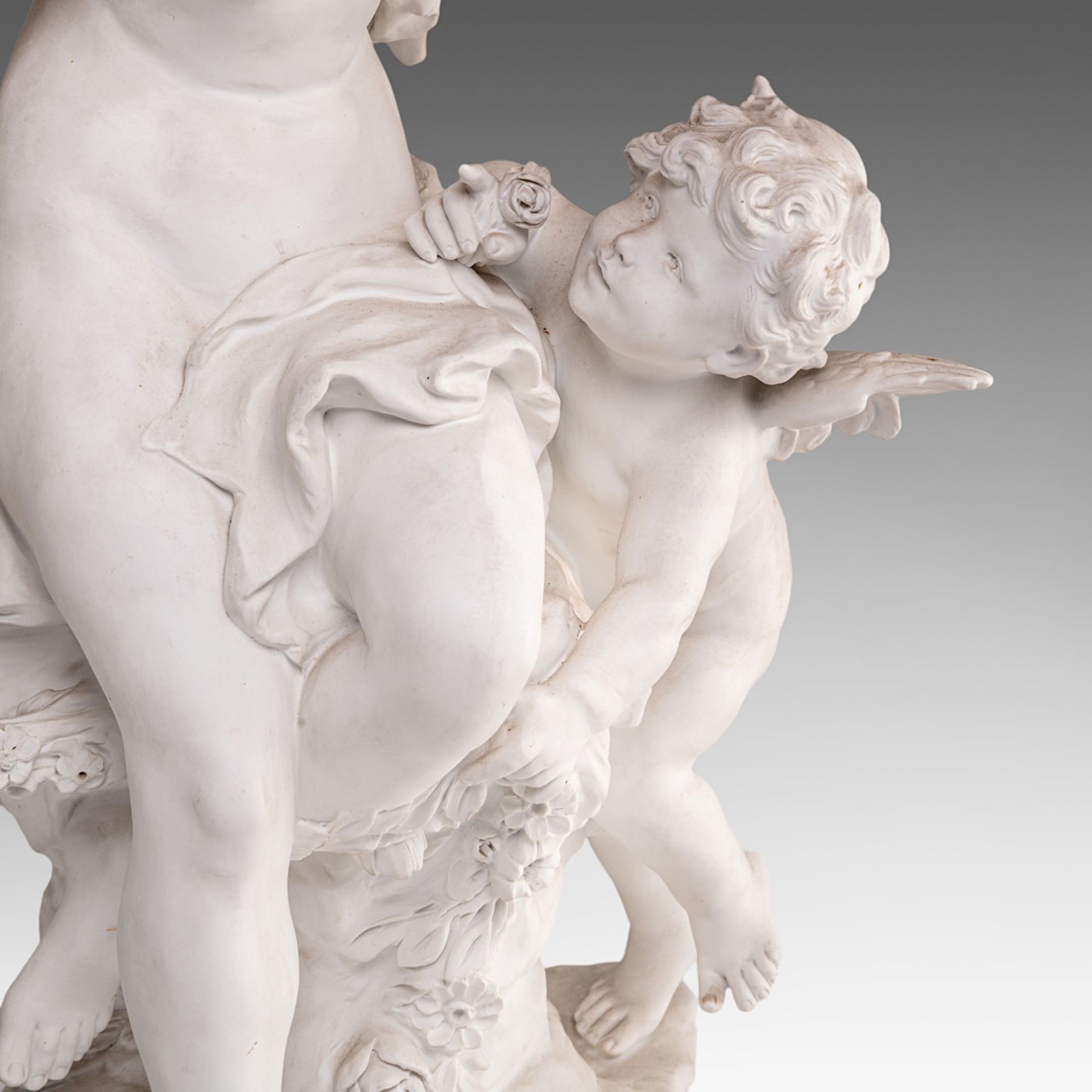 Auguste Moreau (1834-1917), biscuit sculpture of Venus and Amor, marked Sevres, H 64 cm - Bild 8 aus 8