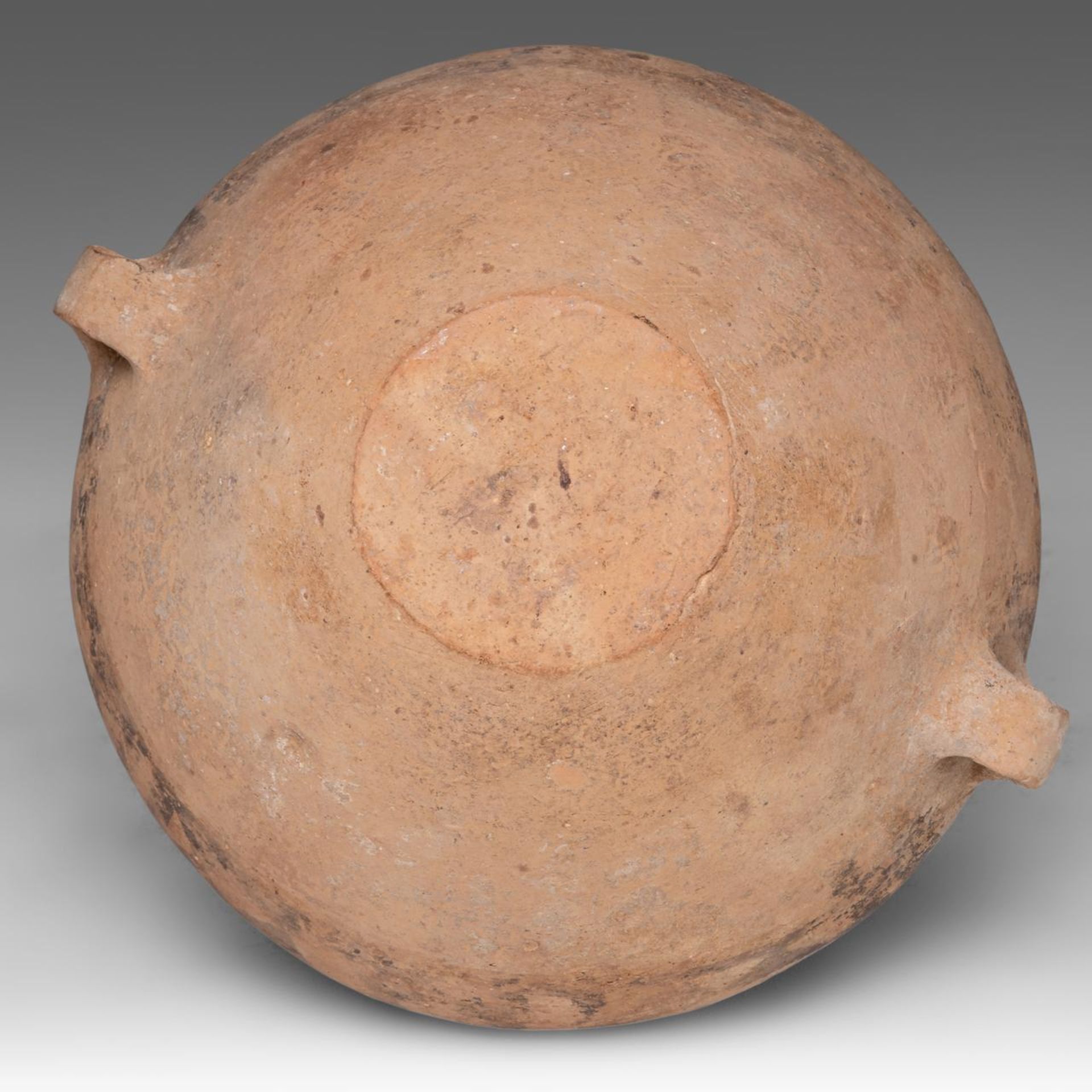 A Chinese Neolithic Yangshao/Majiayao culture painted pottery jar, Banshan-type, H 22 cm - Bild 6 aus 6