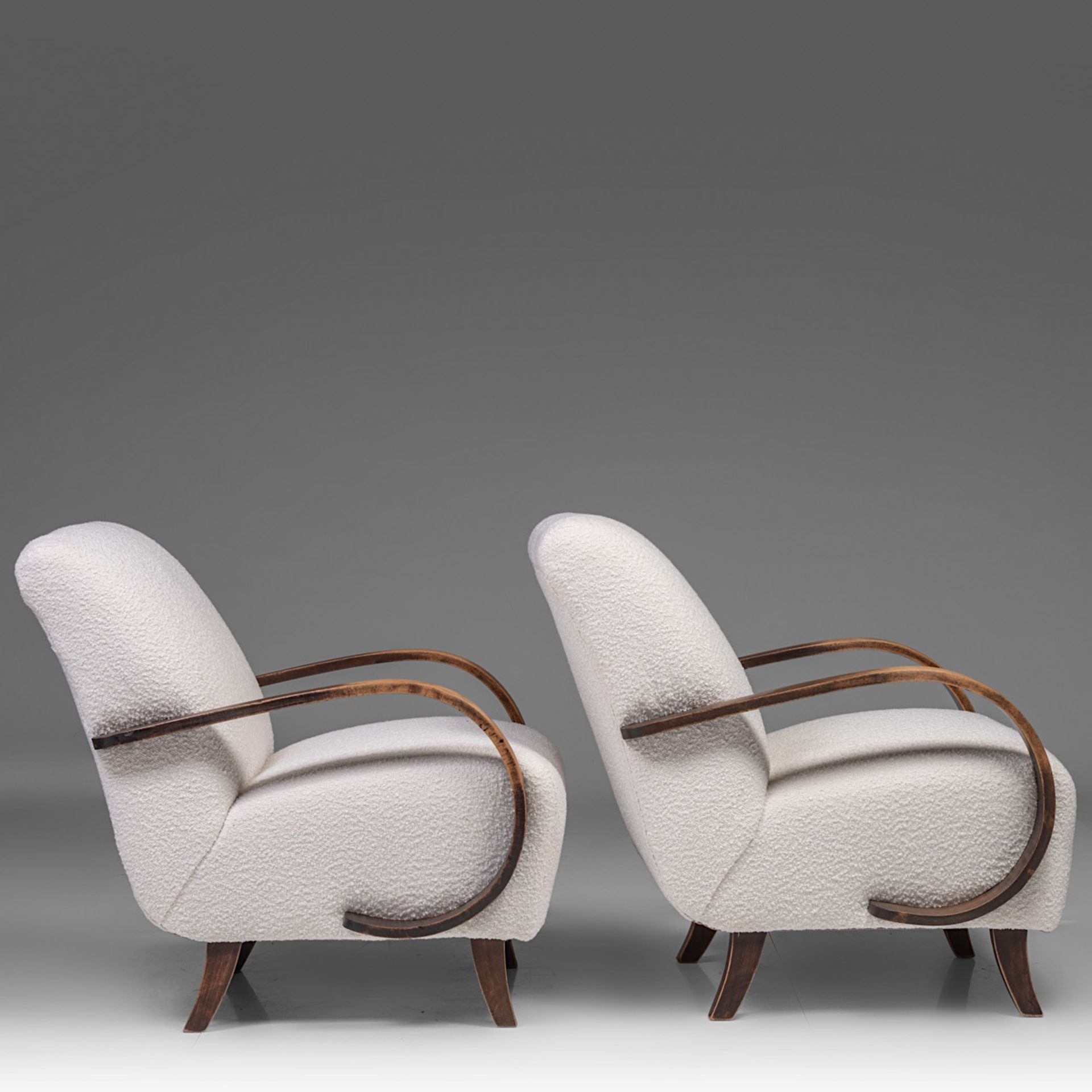 A pair of Mid-century Armchairs by Jindrich Halabala, 1950s 83 x 68 x 87 cm. (32.6 x 26.7 x 34 1/4 i - Image 6 of 13