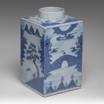 A massive Chinese blue and white tea caddy, early 19thC, H 33 cm