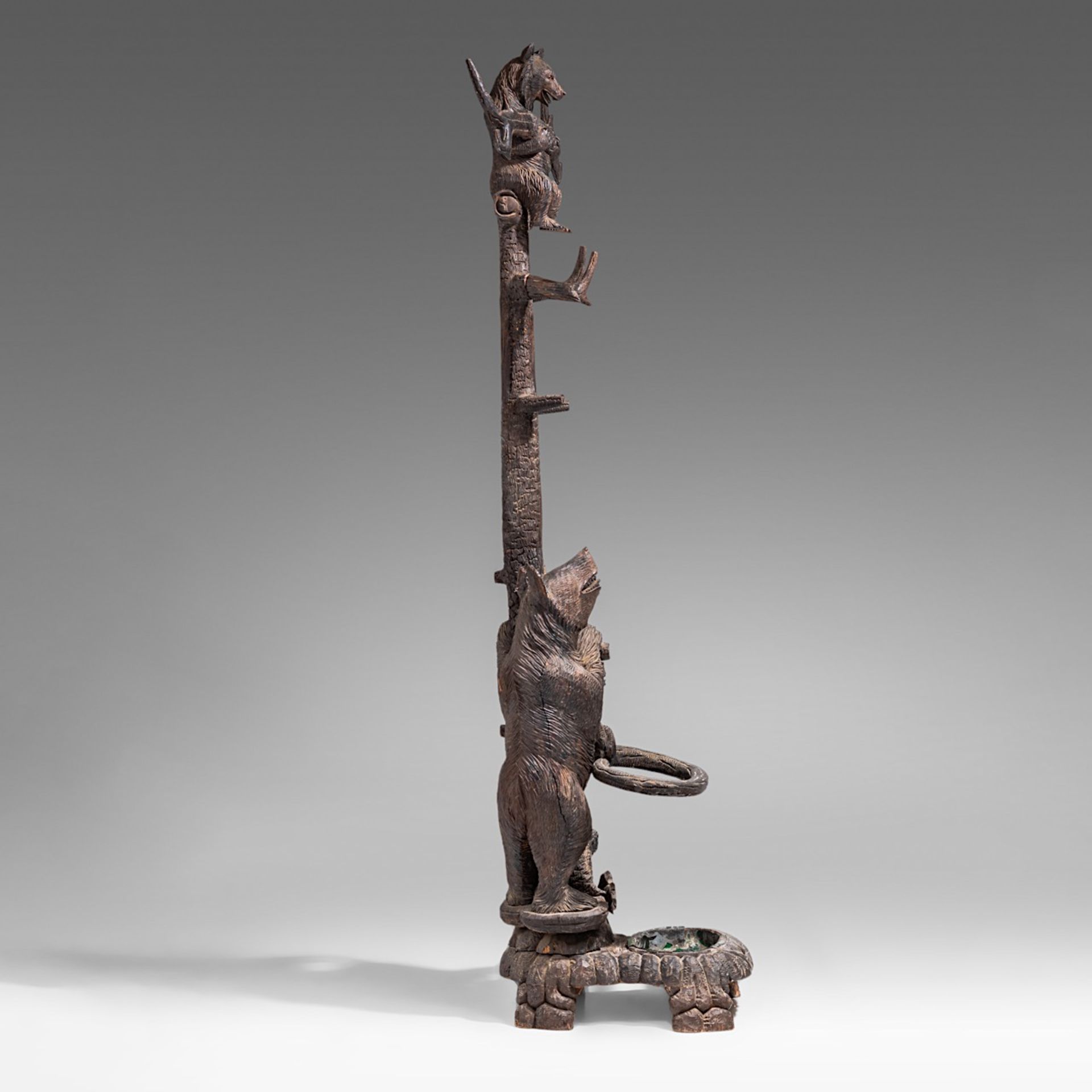 A 'Black Forest' carved wood bear coat and umbrella stand, H 194 cm - Image 3 of 8