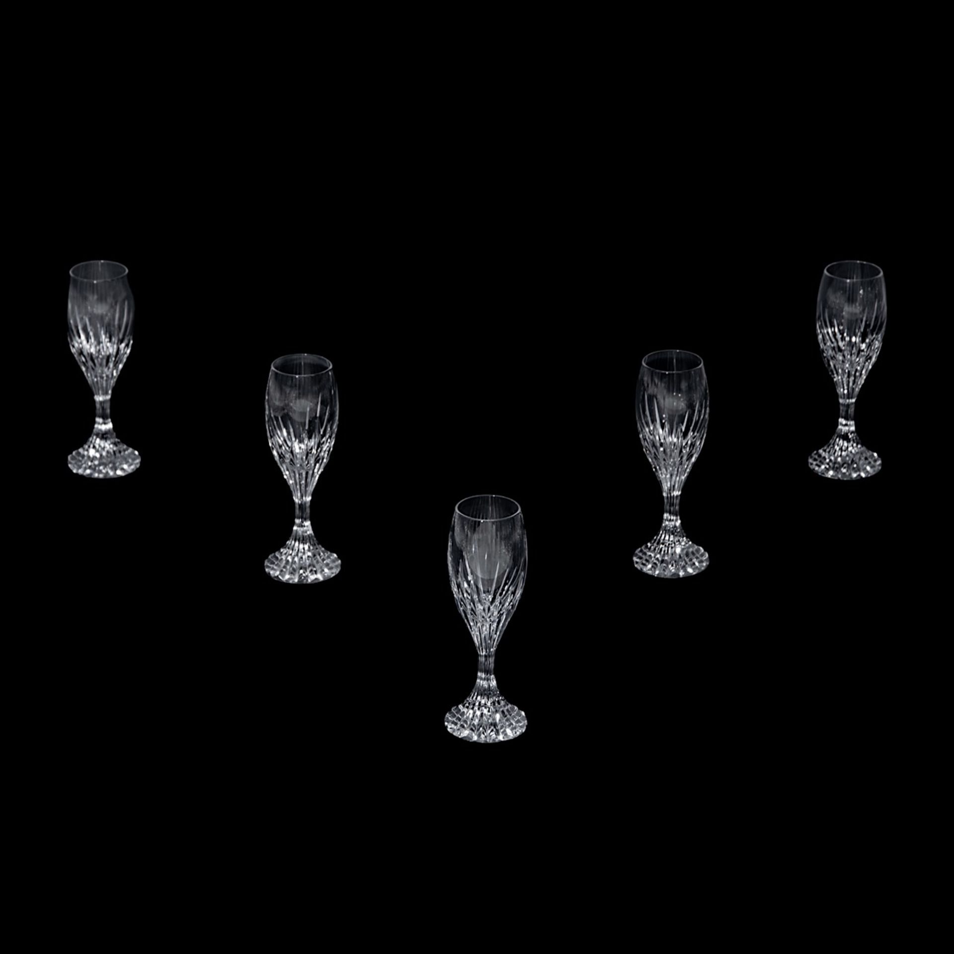 A rare Baccarat crystal Jupiter Pattern stemware service, Baccarat, France (82 pcs) - Image 10 of 13