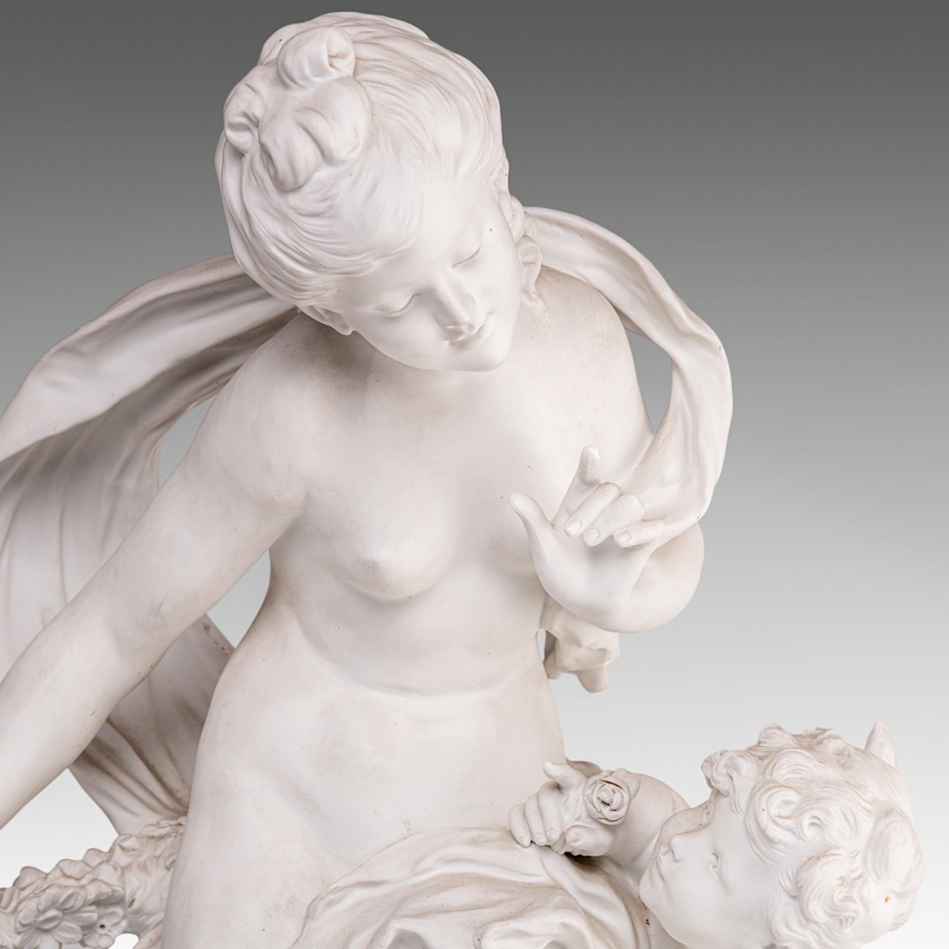Auguste Moreau (1834-1917), biscuit sculpture of Venus and Amor, marked Sevres, H 64 cm - Bild 7 aus 8