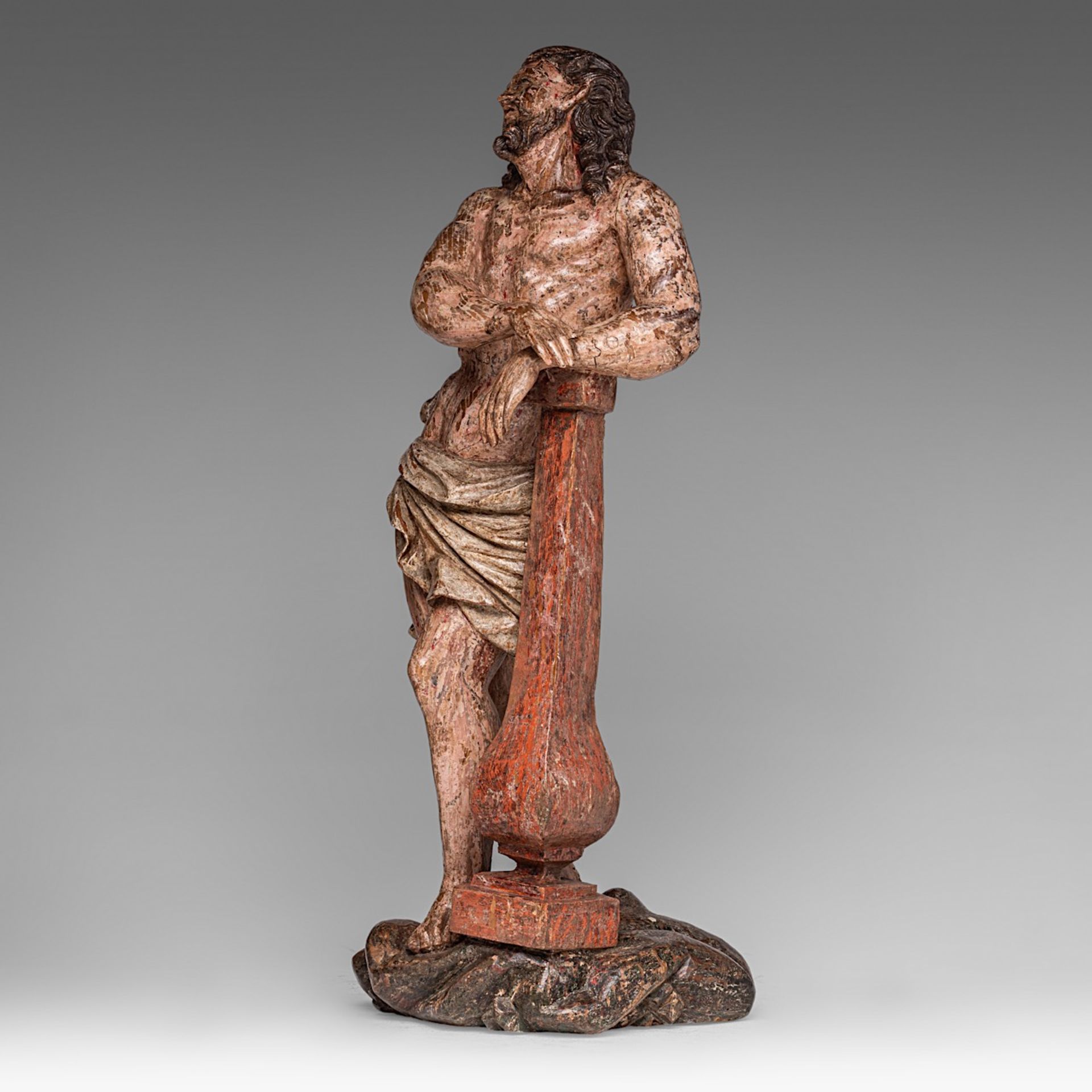 A polychrome oak sculpture of the scourged Christ, 17thC, H 53 cm - Image 2 of 7