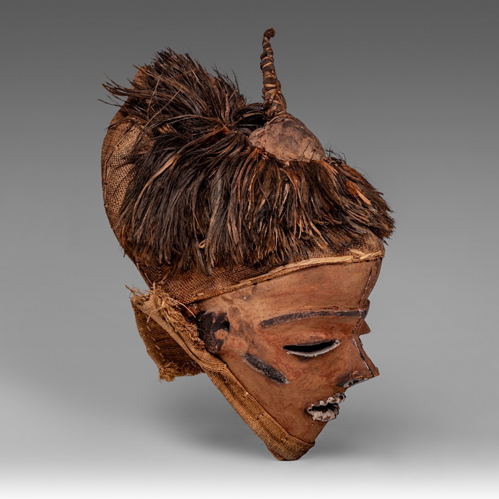 A 'Mbuya' dance mask of the Pende people, Democratic Republic of Congo, H 30 cm - Image 3 of 4