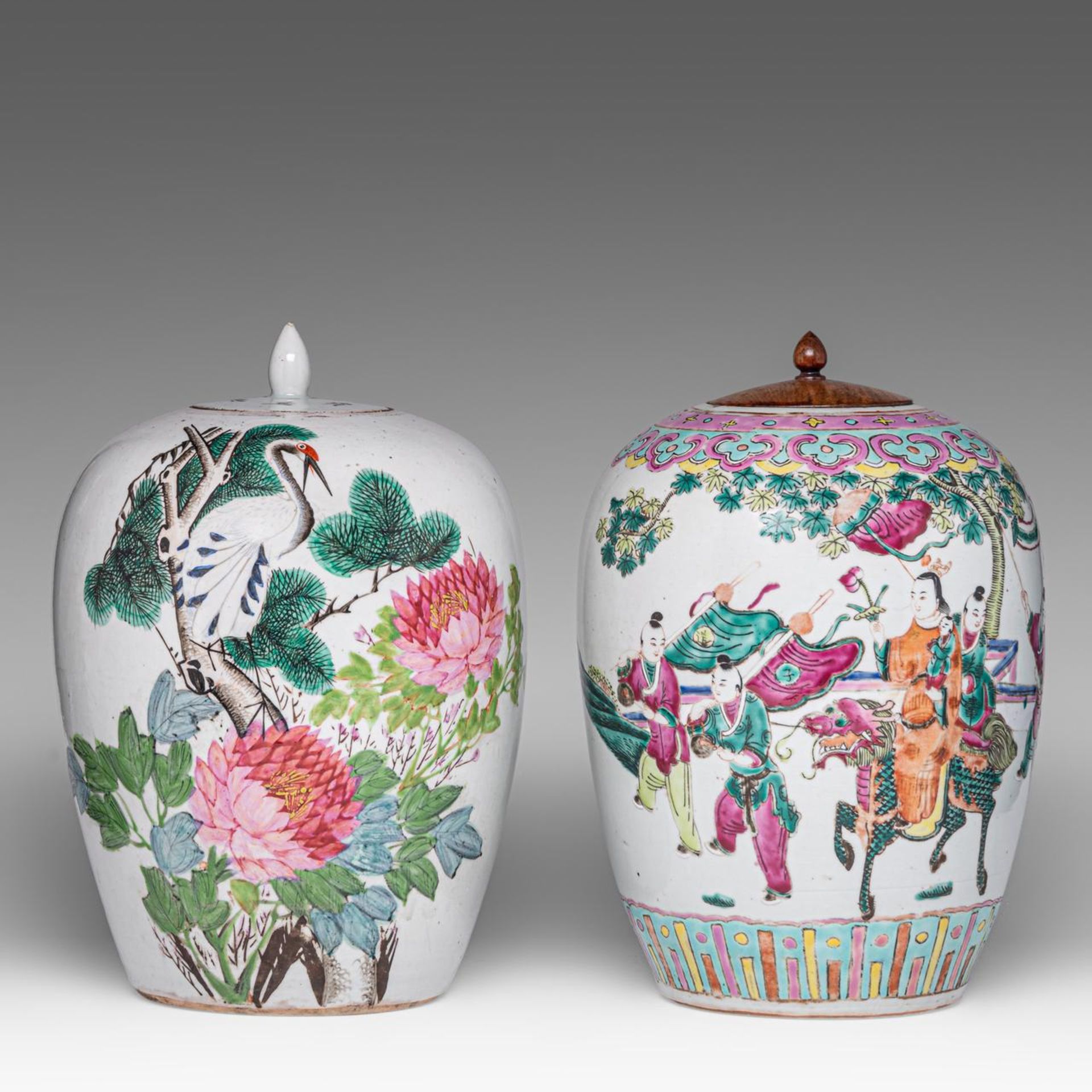 A small collection of Chinese famille rose ware, late 19thC, tallest H 31,7 cm - Bild 2 aus 13