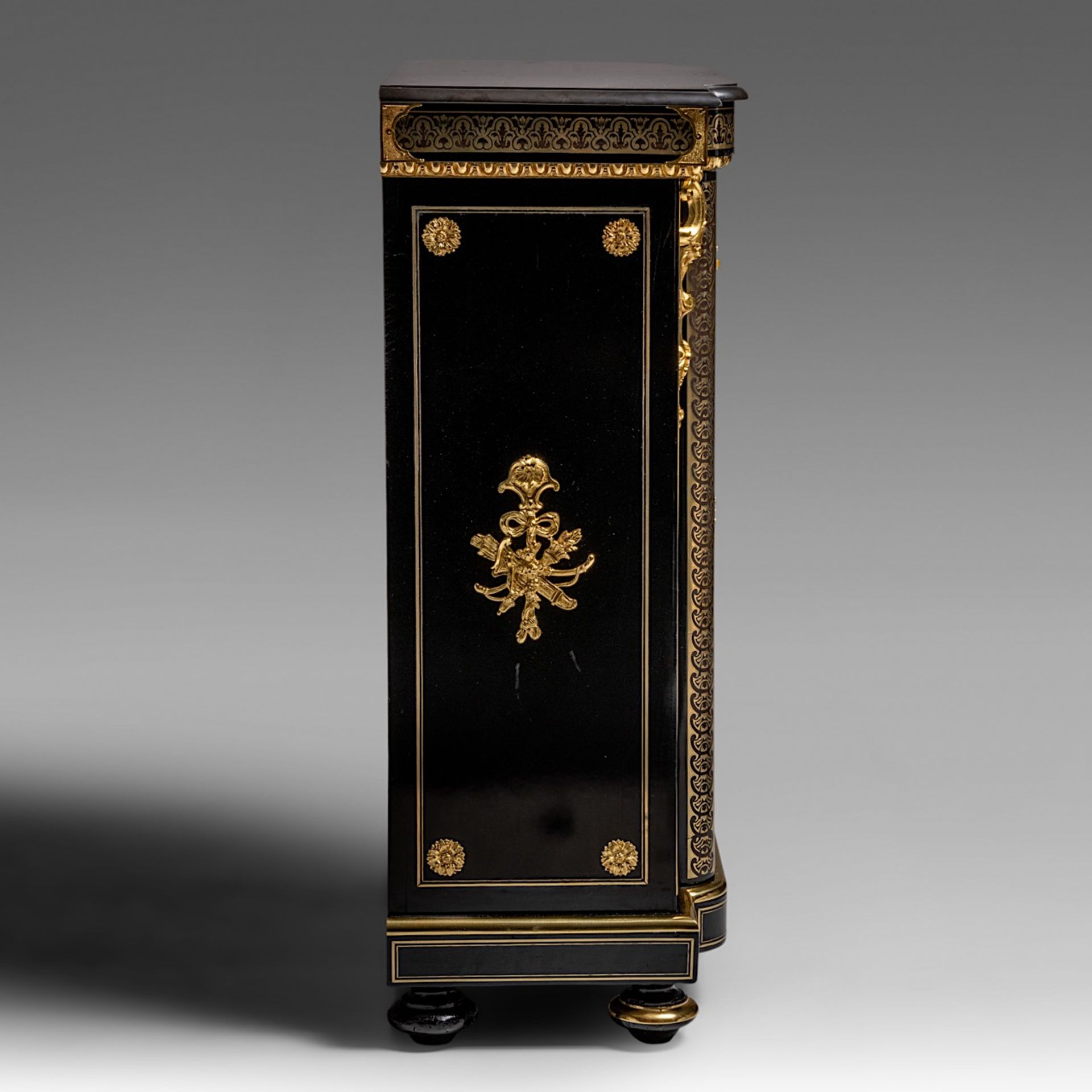 A Napoleon III Boulle work 'meuble d'appui', stamped 'Tahan a Paris' (1813-1892), H 116 cm - W 103 c - Image 5 of 7