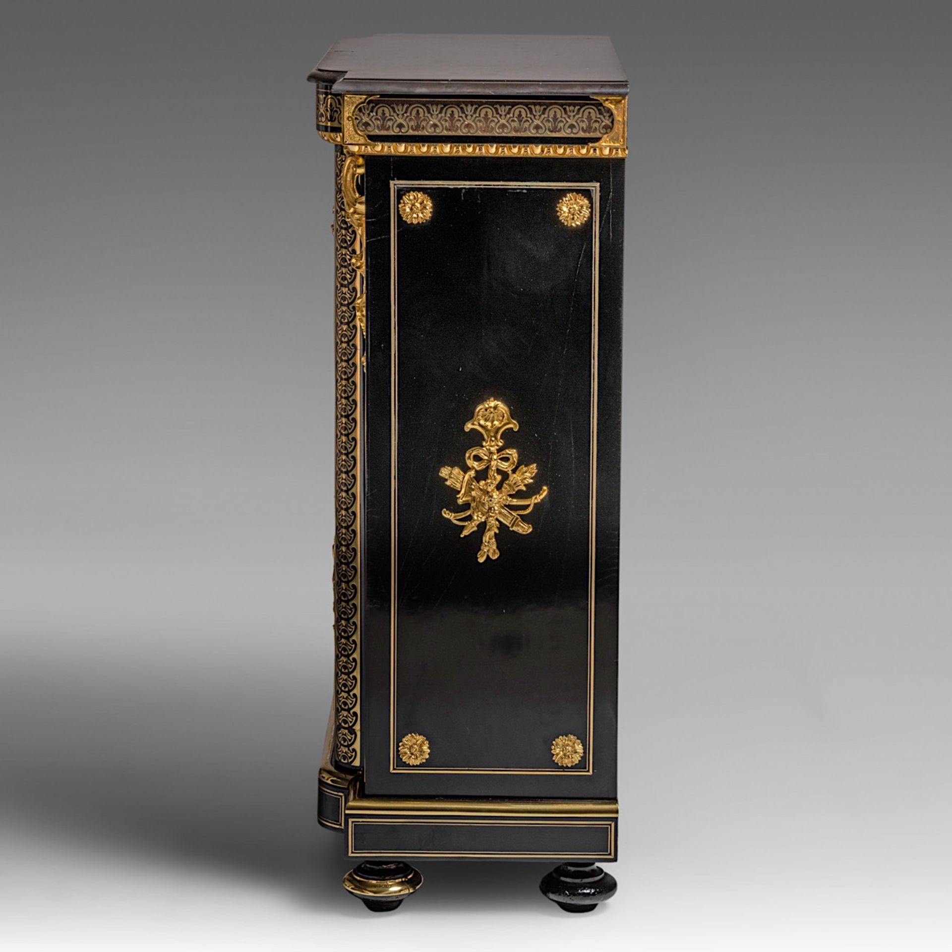 A Napoleon III Boulle work 'meuble d'appui', stamped 'Tahan a Paris' (1813-1892), H 116 cm - W 103 c - Image 3 of 7