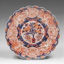 A Japanese Imari floral decorated lobed rim plate, late Meiji period, dia 57,5 cm