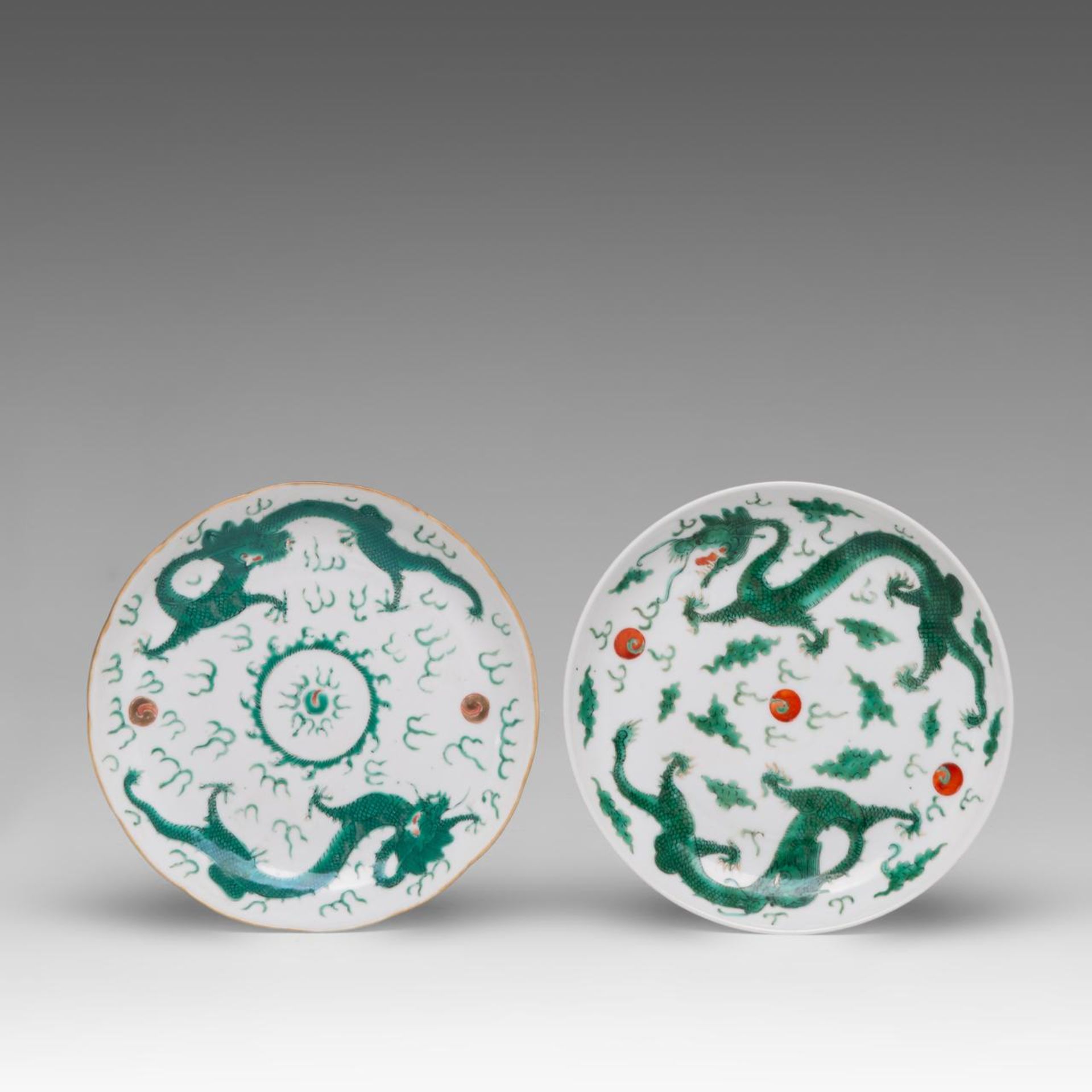 A collection of five Chinese green enamelled 'Dragon' dishes, Daoguang period and some marked, dia 1 - Image 4 of 5