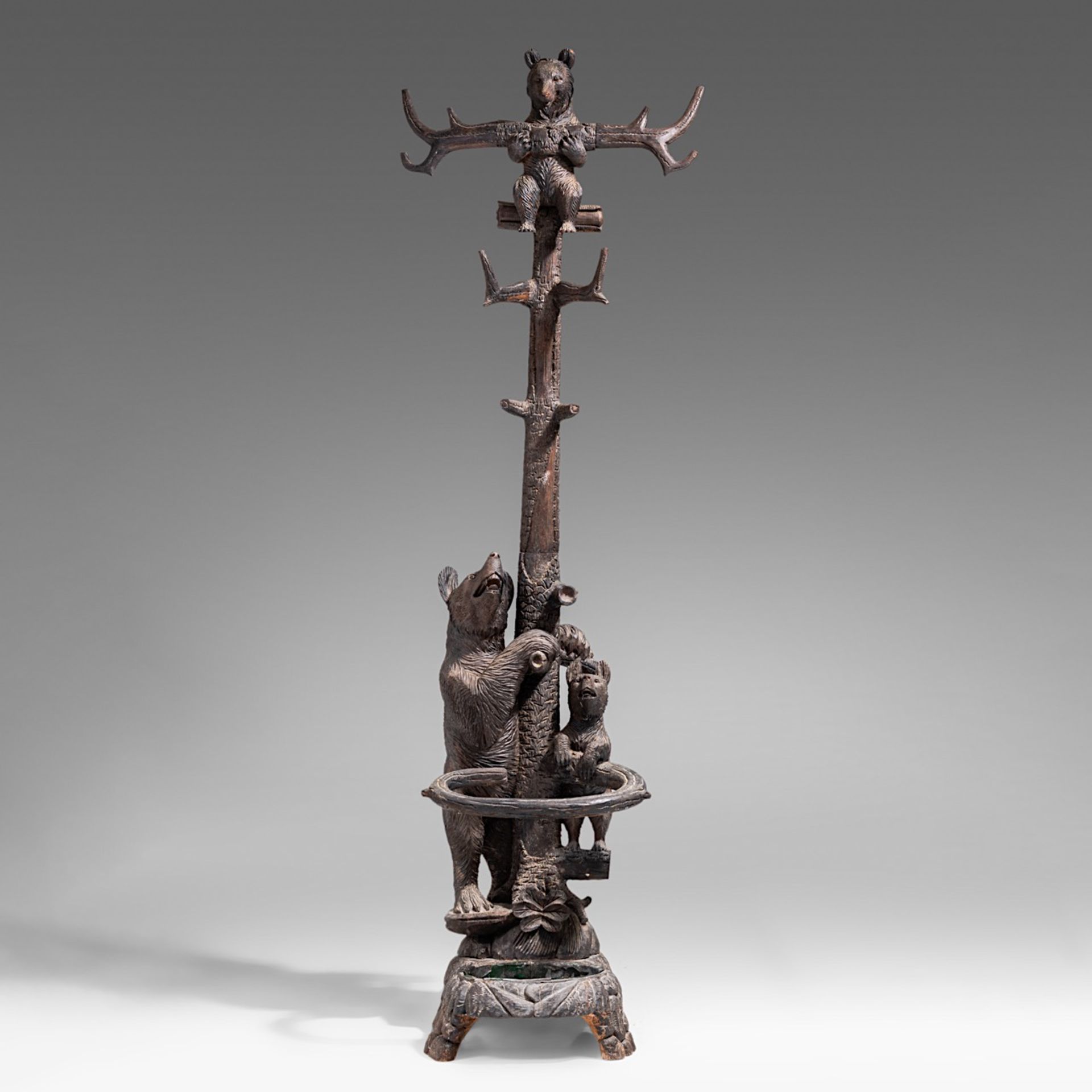 A 'Black Forest' carved wood bear coat and umbrella stand, H 194 cm - Image 2 of 8
