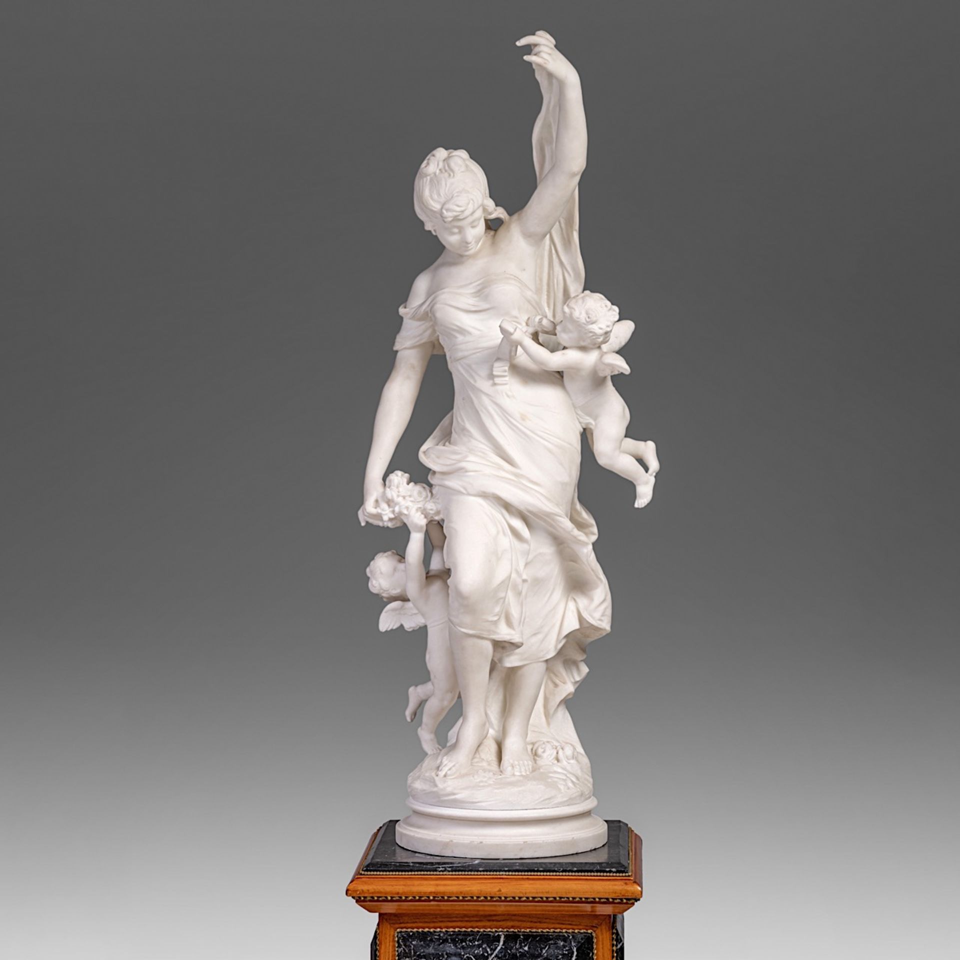 Auguste Moreau (1834-1917), 'La toilette de Venus', Carrara marble on matching column, H 95 - 194 cm - Image 6 of 14