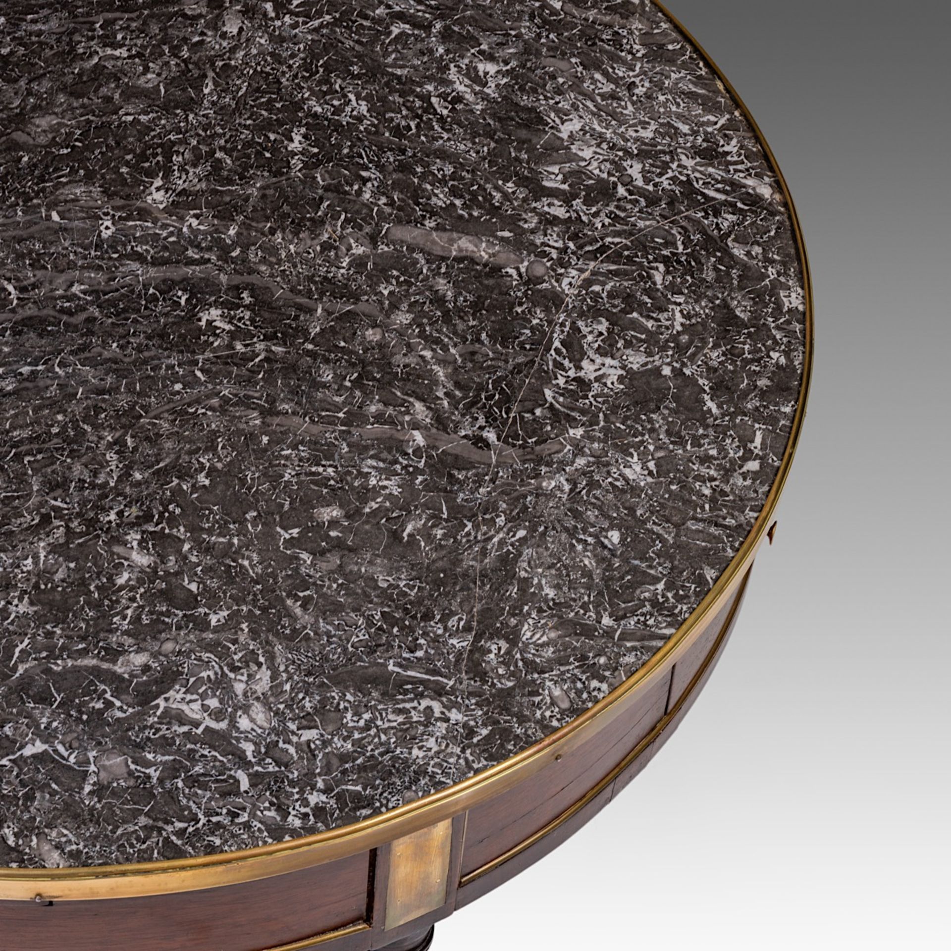 A Louis XVI bouillotte table with a marble top and gilded bronze mounts, H 73 - dia 85 cm - Image 8 of 8